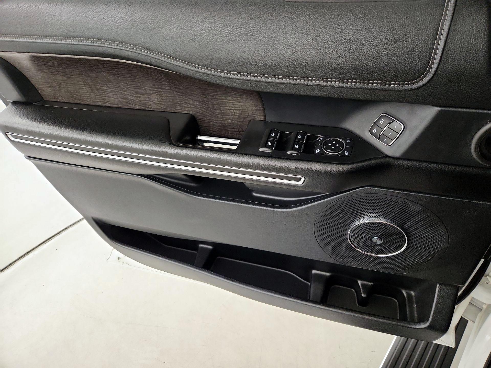 Thumbnail: 2021 Ford Expedition - 12