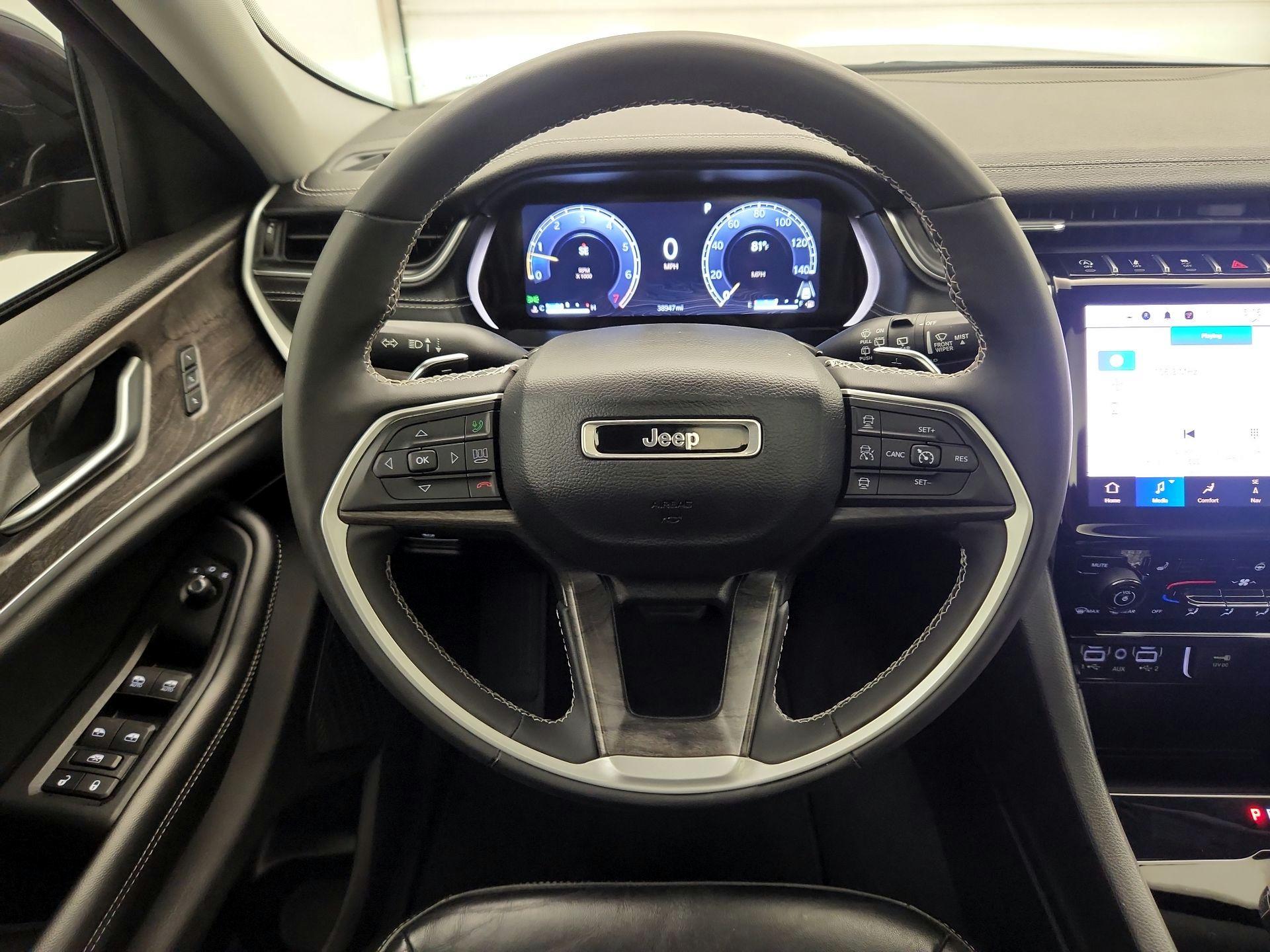 Thumbnail: 2023 Jeep Grand Cherokee L - 10