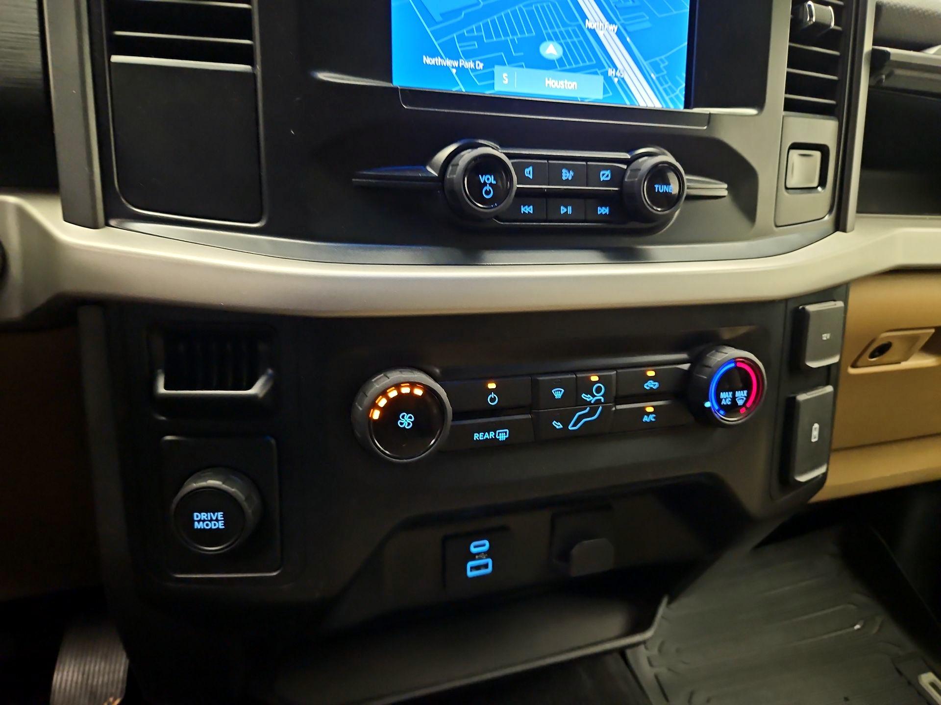 Thumbnail: 2022 Ford F-150 - 16