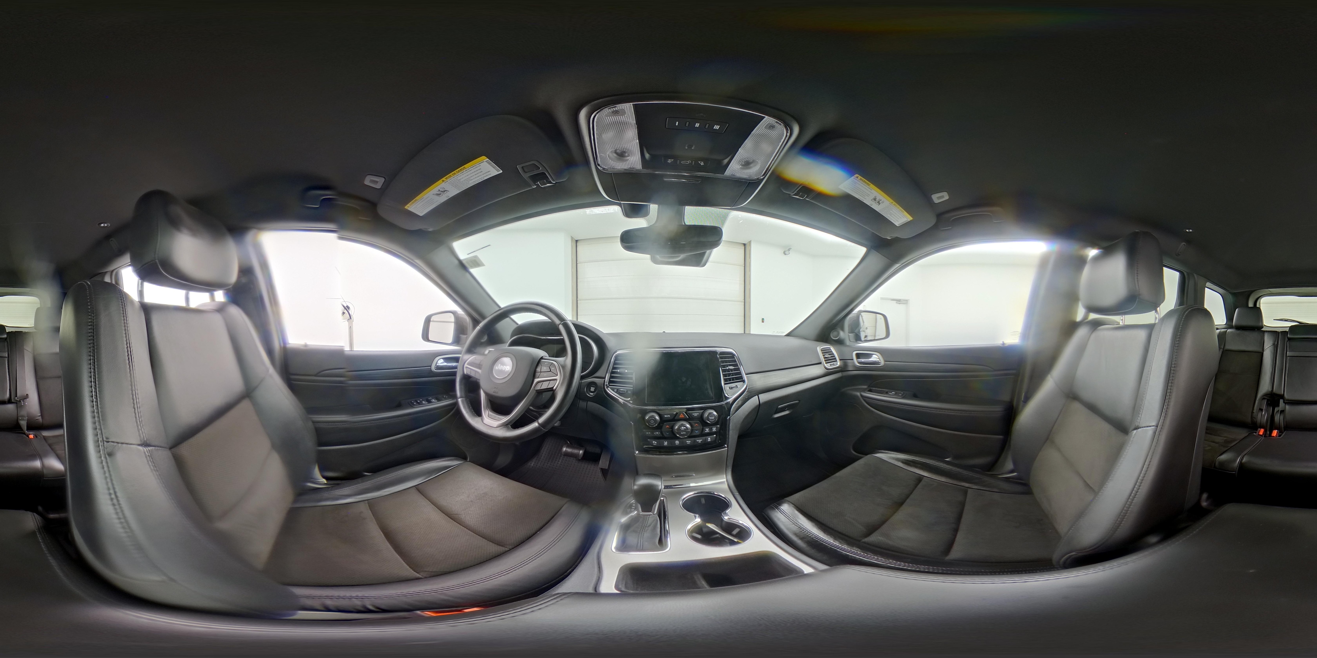 2020 Jeep Grand Cherokee Altitude - Photo 25