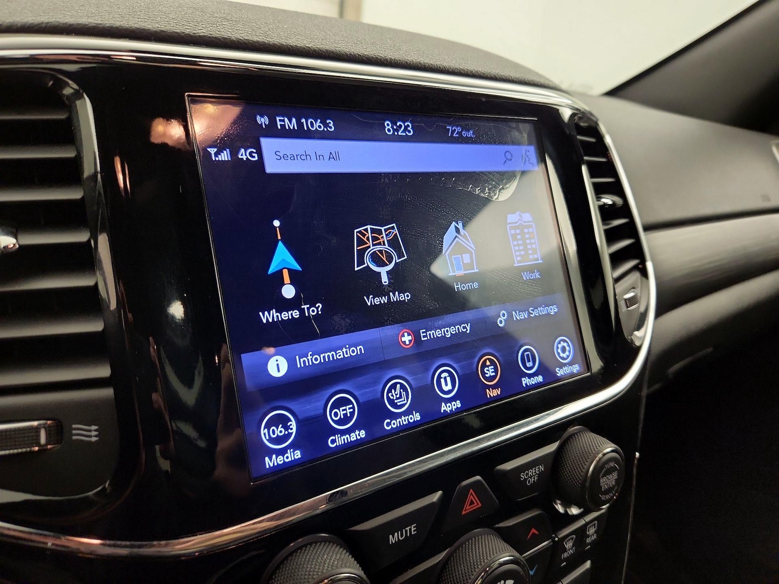 2020 Jeep Grand Cherokee Altitude - Photo 15