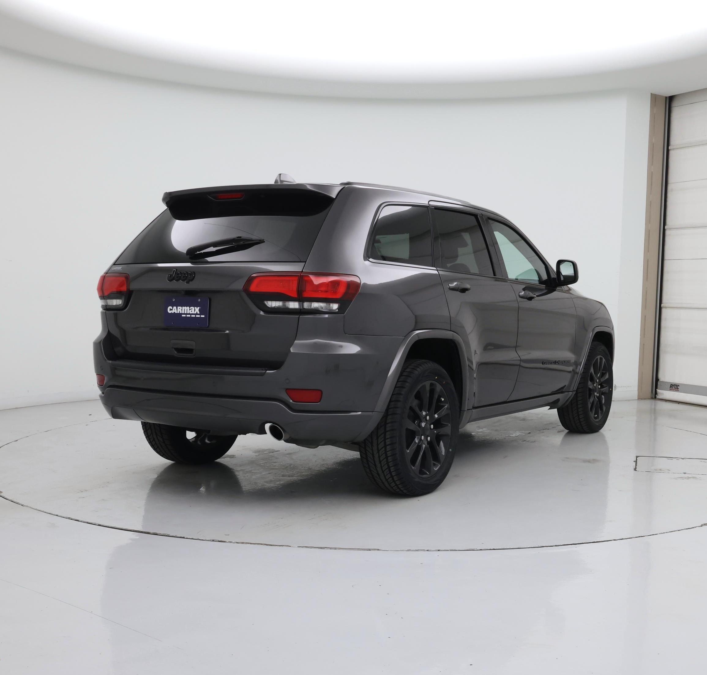 Thumbnail: 2020 Jeep Grand Cherokee - 8