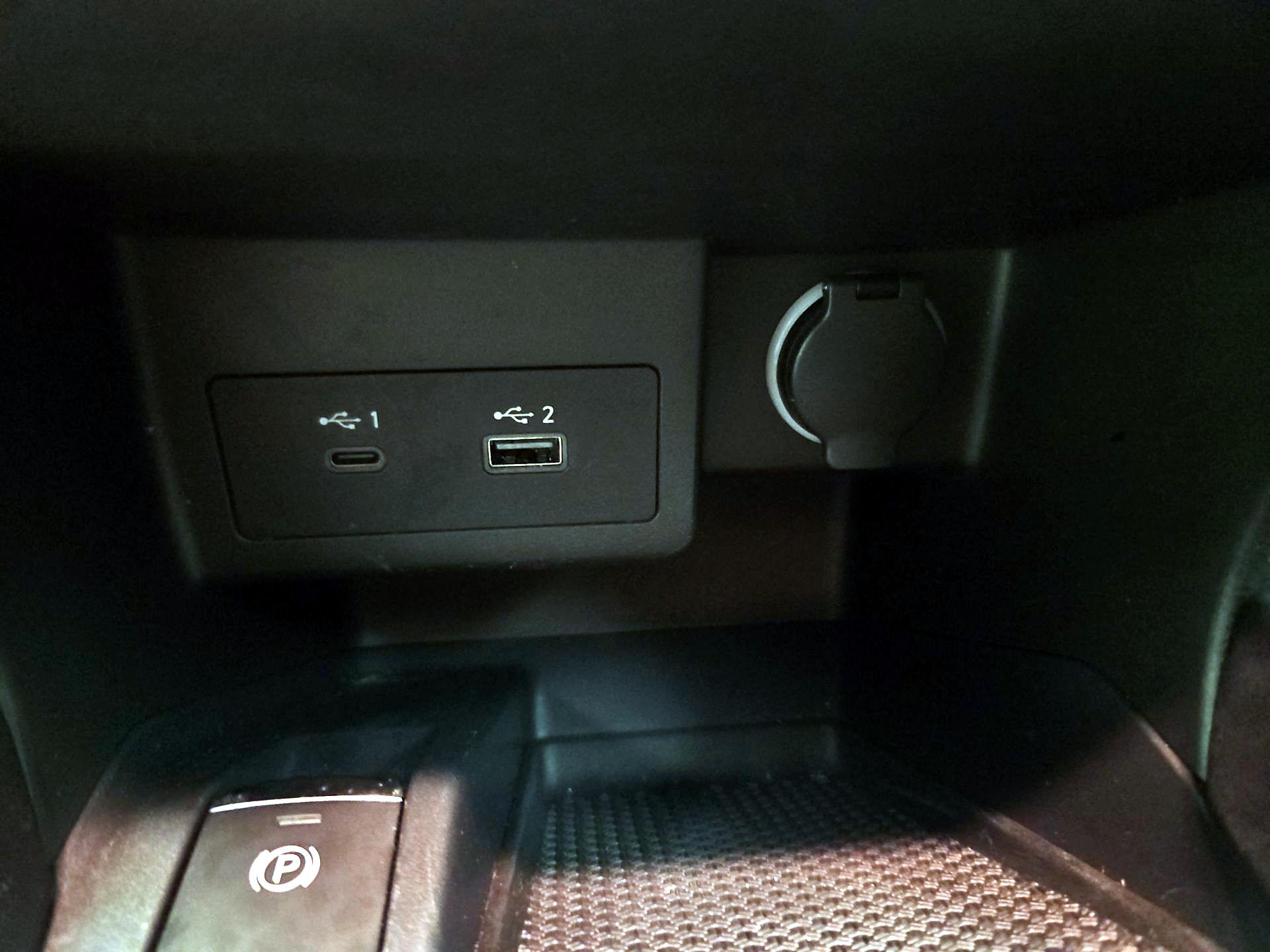 Thumbnail: 2022 Nissan Kicks - 17