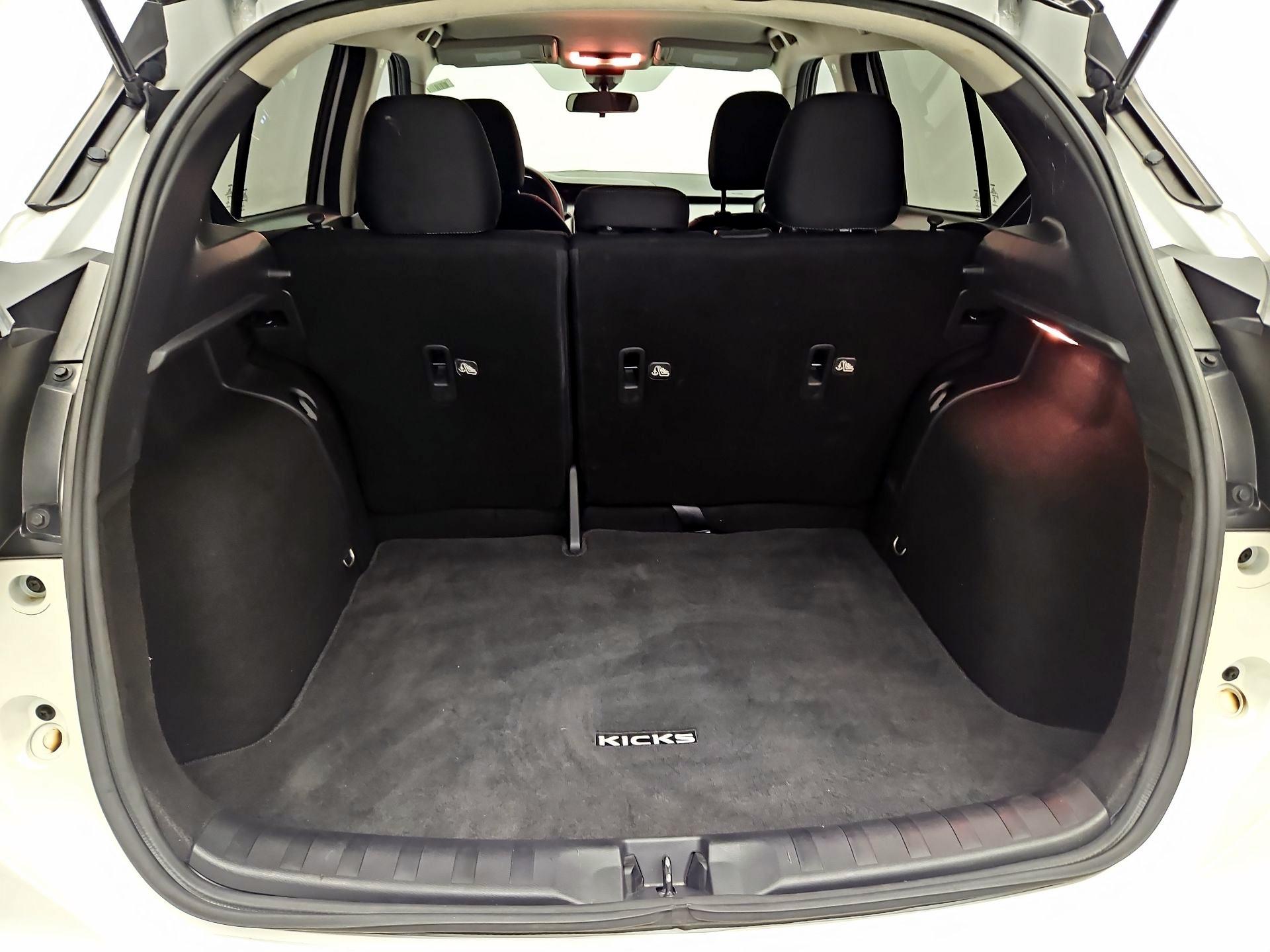 Thumbnail: 2022 Nissan Kicks - 19