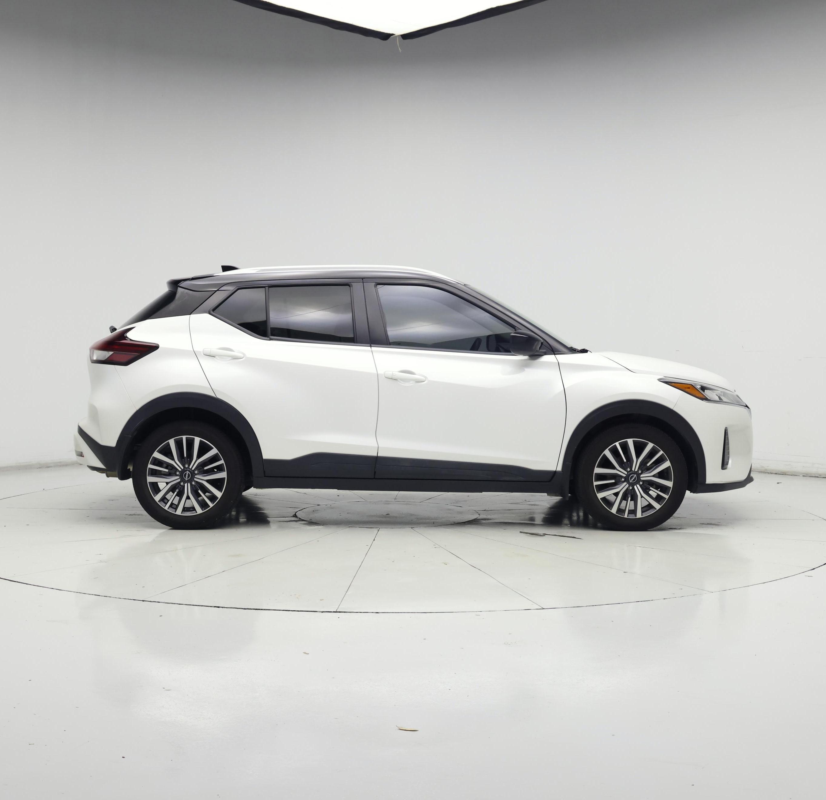 Thumbnail: 2022 Nissan Kicks - 7