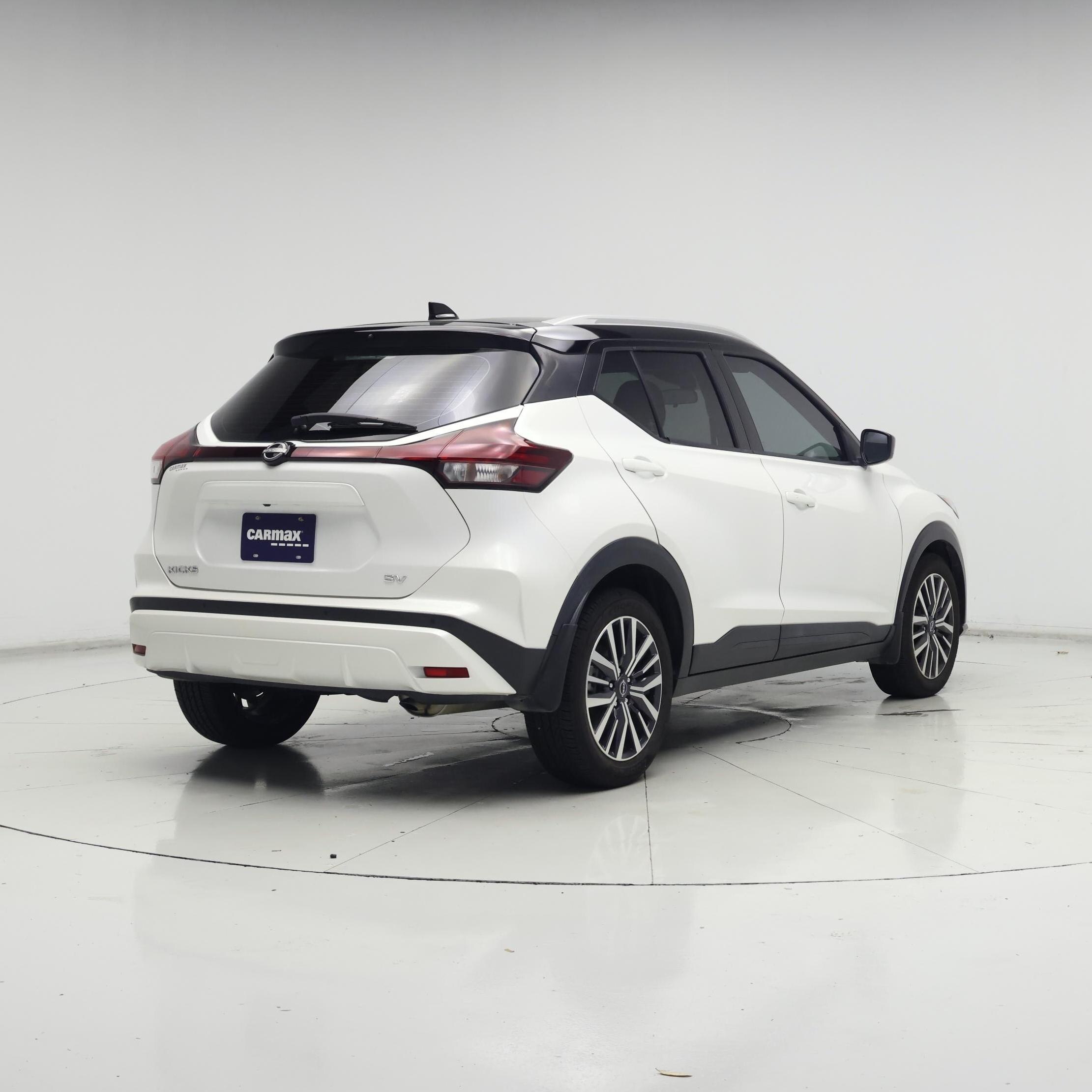 Thumbnail: 2022 Nissan Kicks - 8