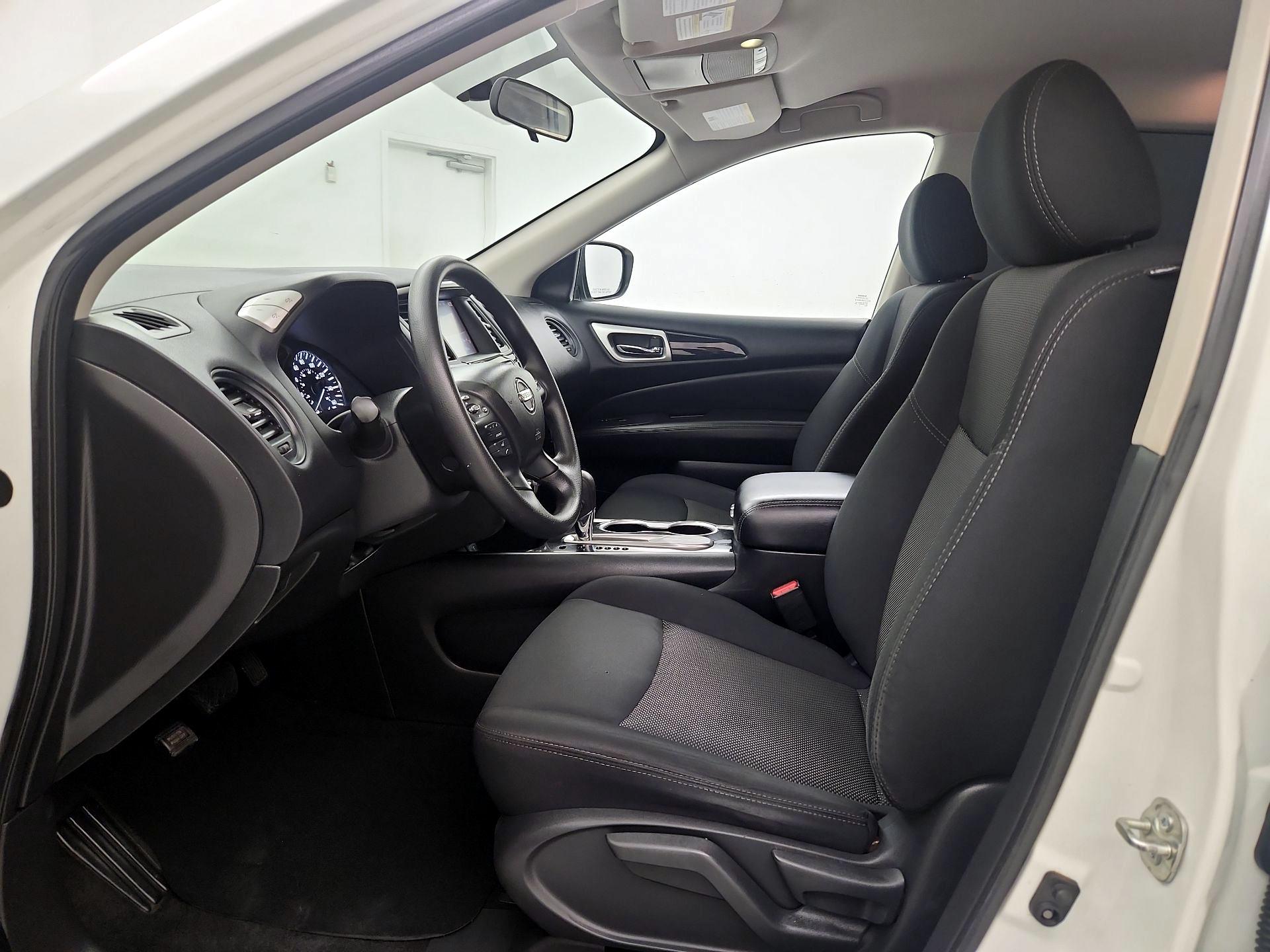 Thumbnail: 2020 Nissan Pathfinder - 11