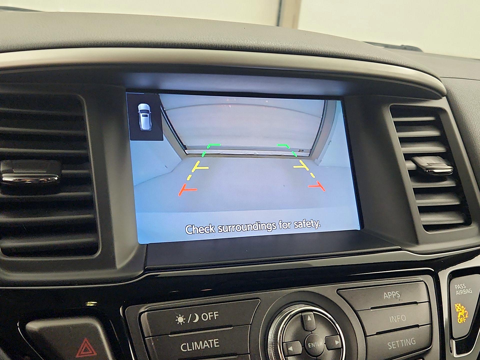 Thumbnail: 2020 Nissan Pathfinder - 13