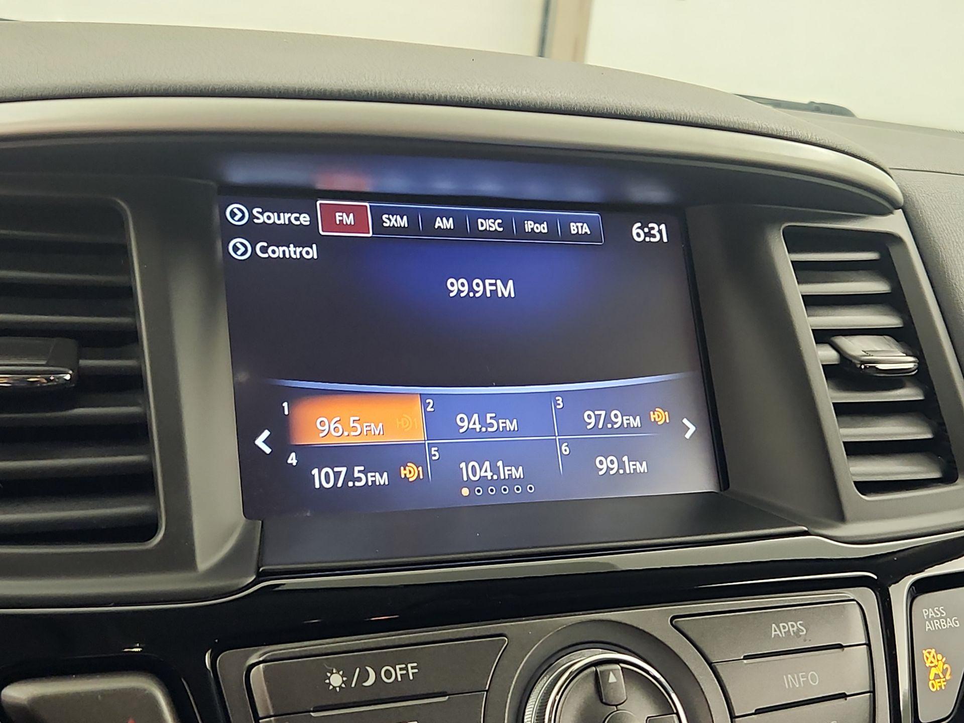 Thumbnail: 2020 Nissan Pathfinder - 14