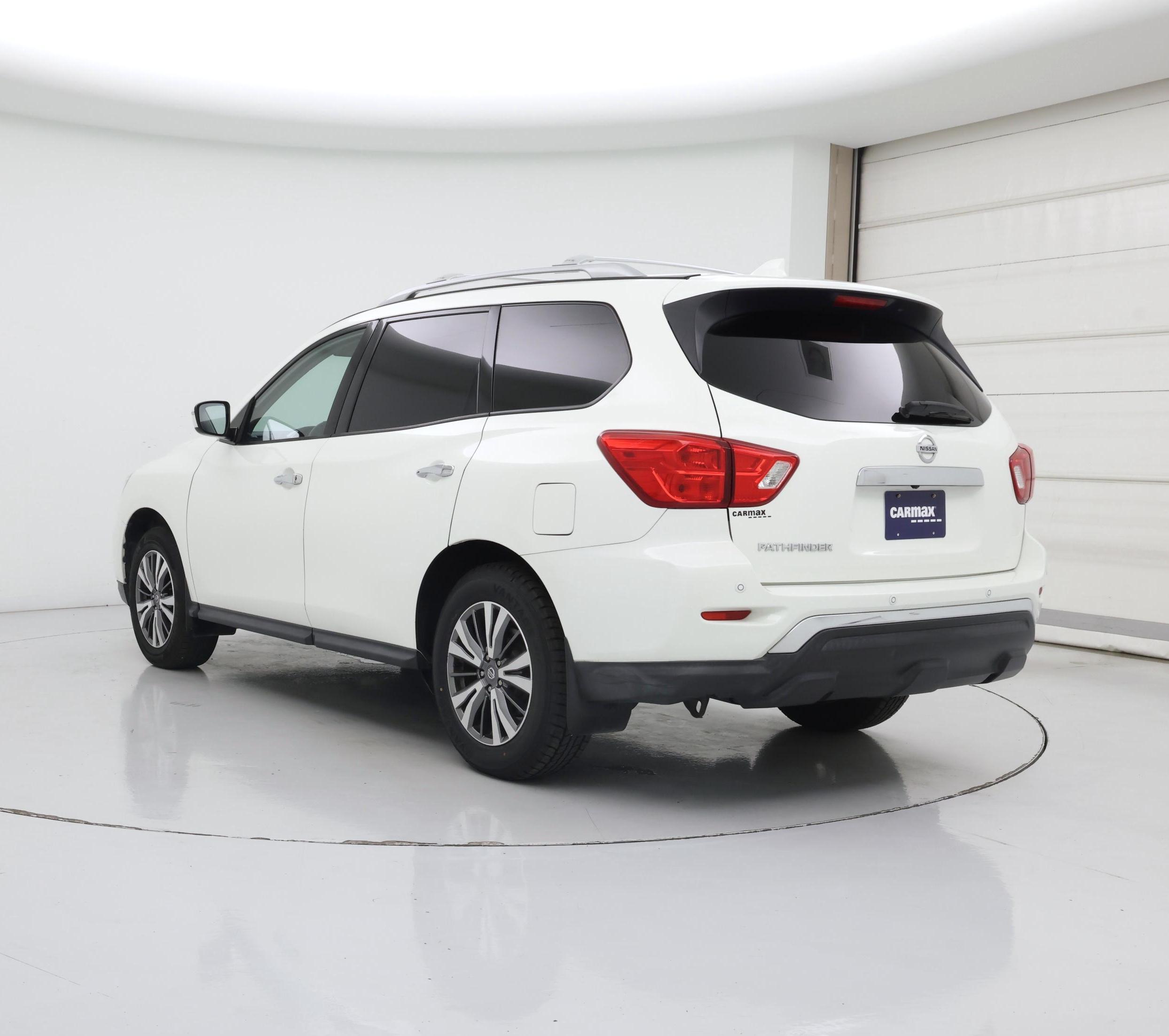 Thumbnail: 2020 Nissan Pathfinder - 2