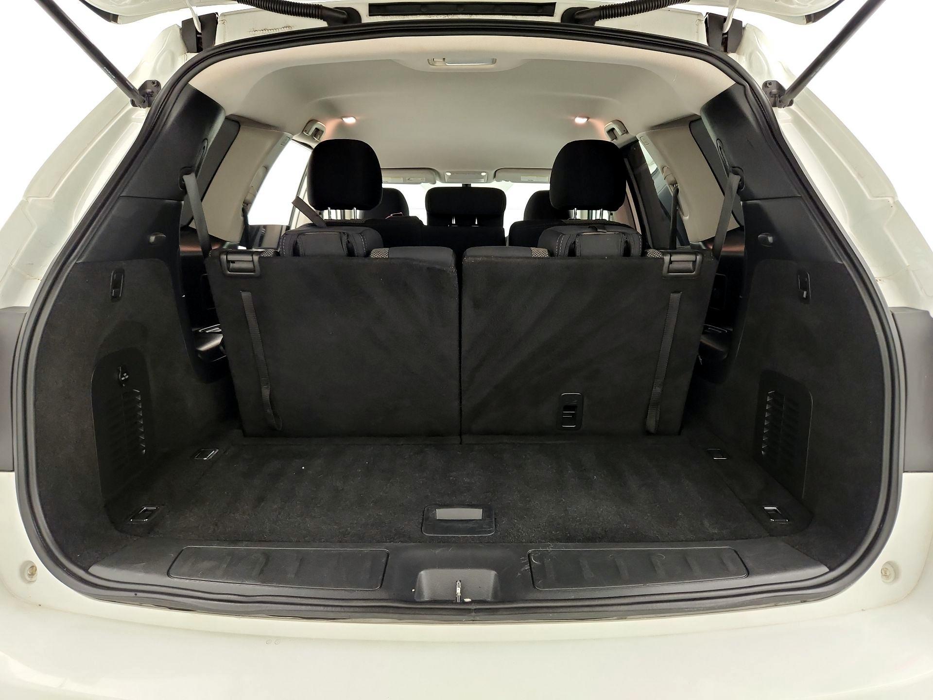 Thumbnail: 2020 Nissan Pathfinder - 20