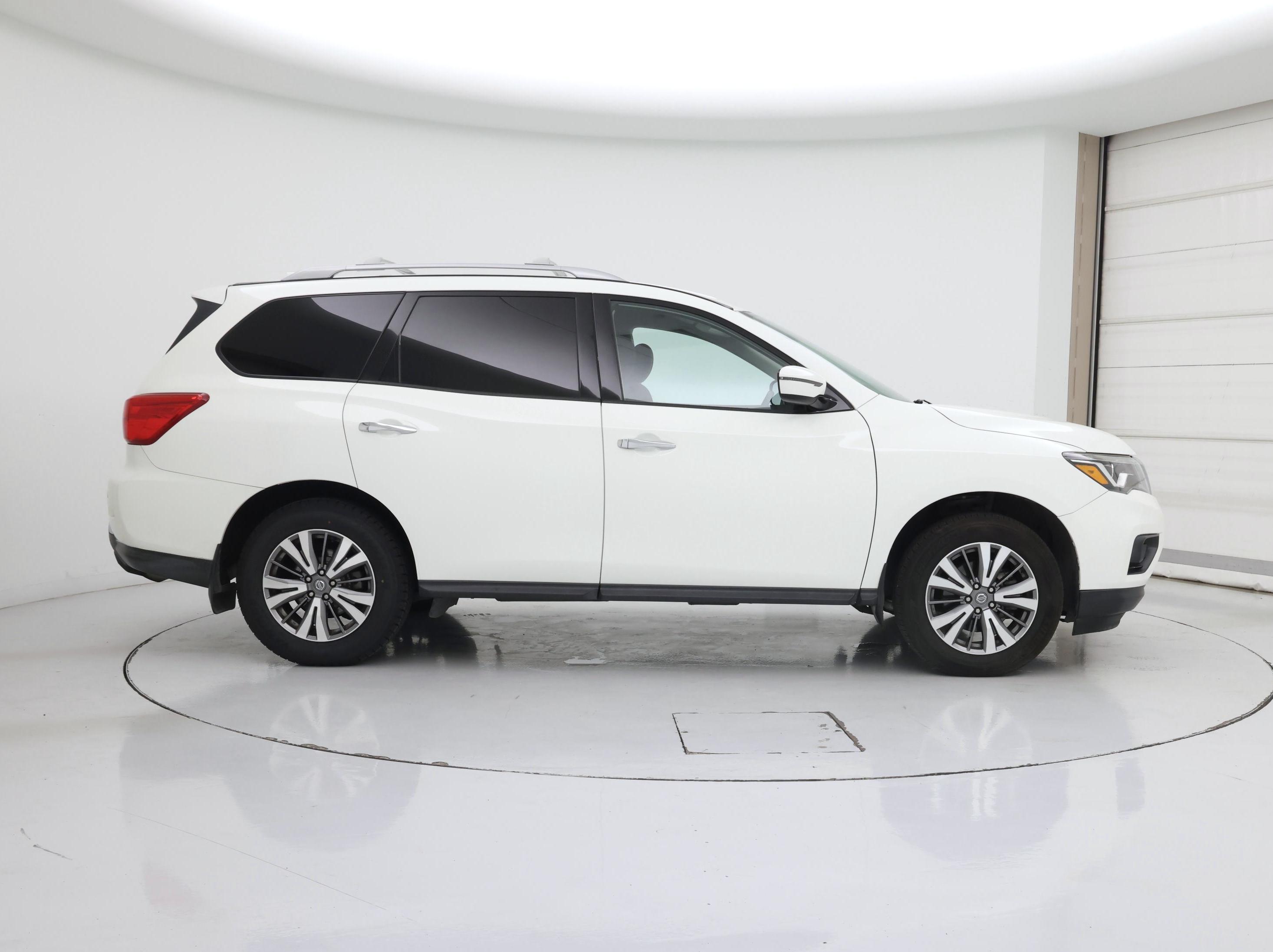 Thumbnail: 2020 Nissan Pathfinder - 7