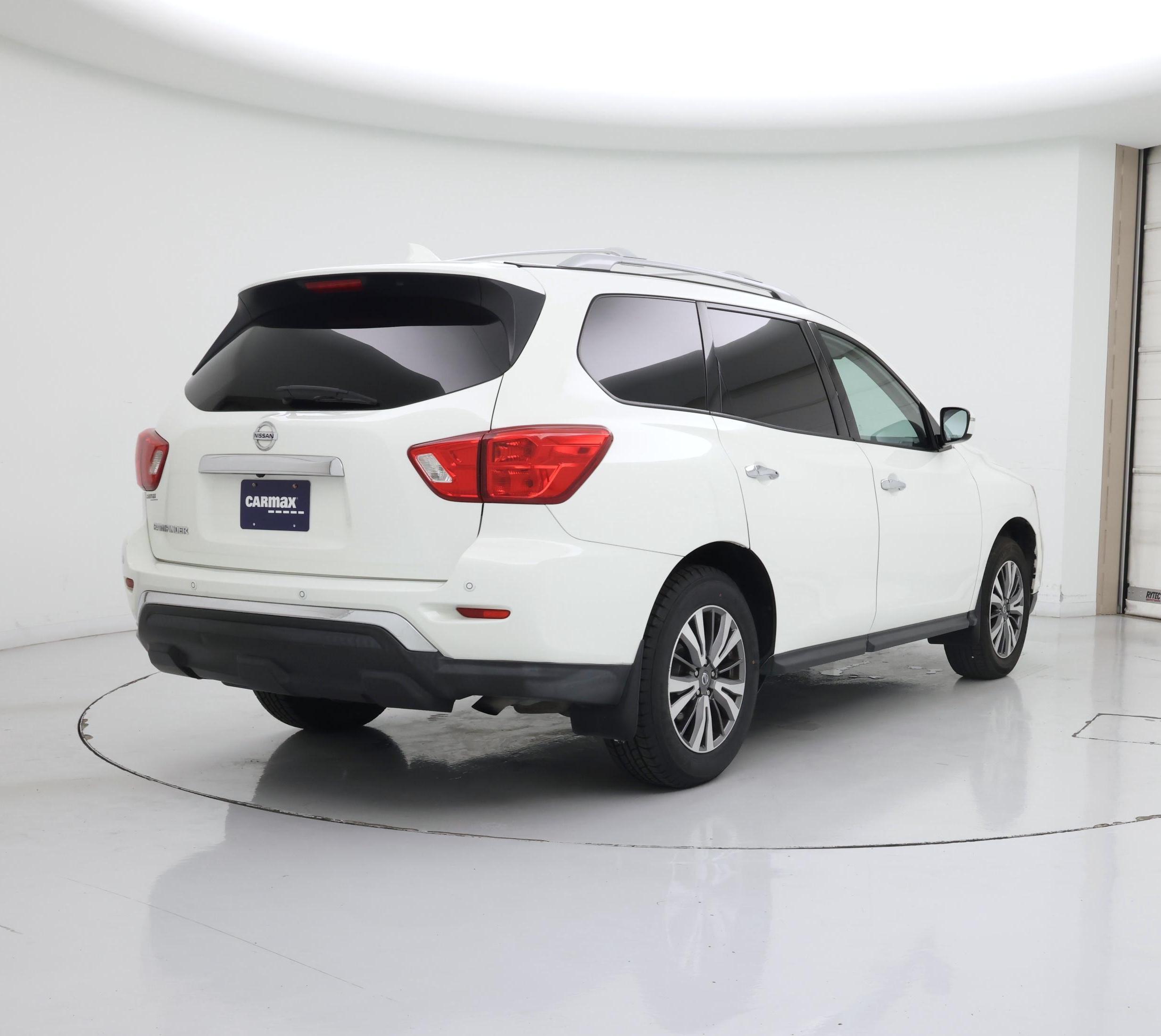 Thumbnail: 2020 Nissan Pathfinder - 8