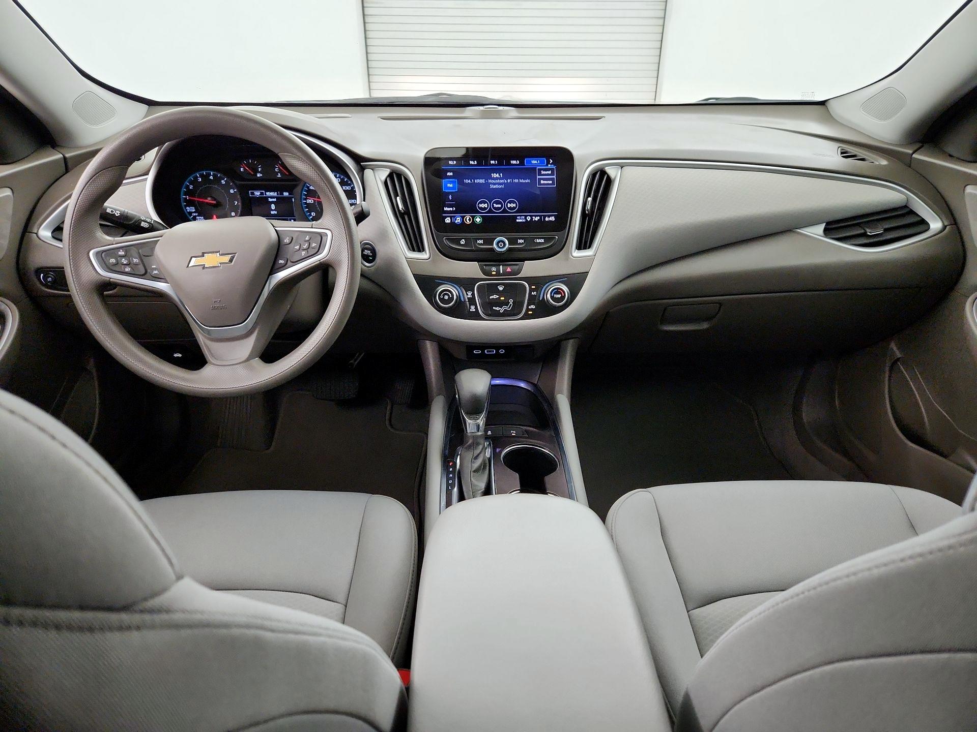 Thumbnail: 2022 Chevrolet Malibu - 9