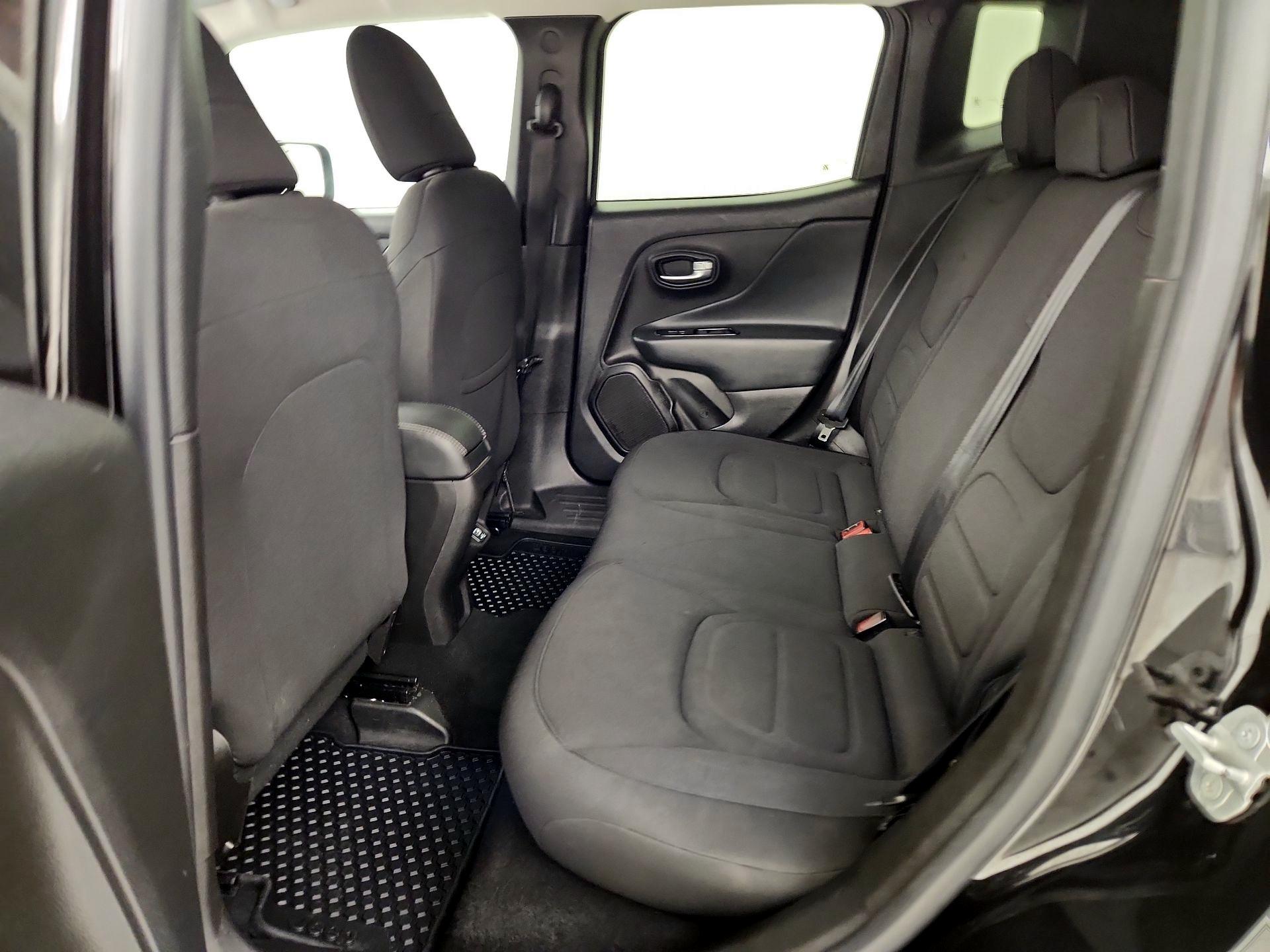 Thumbnail: 2022 Jeep Renegade - 20