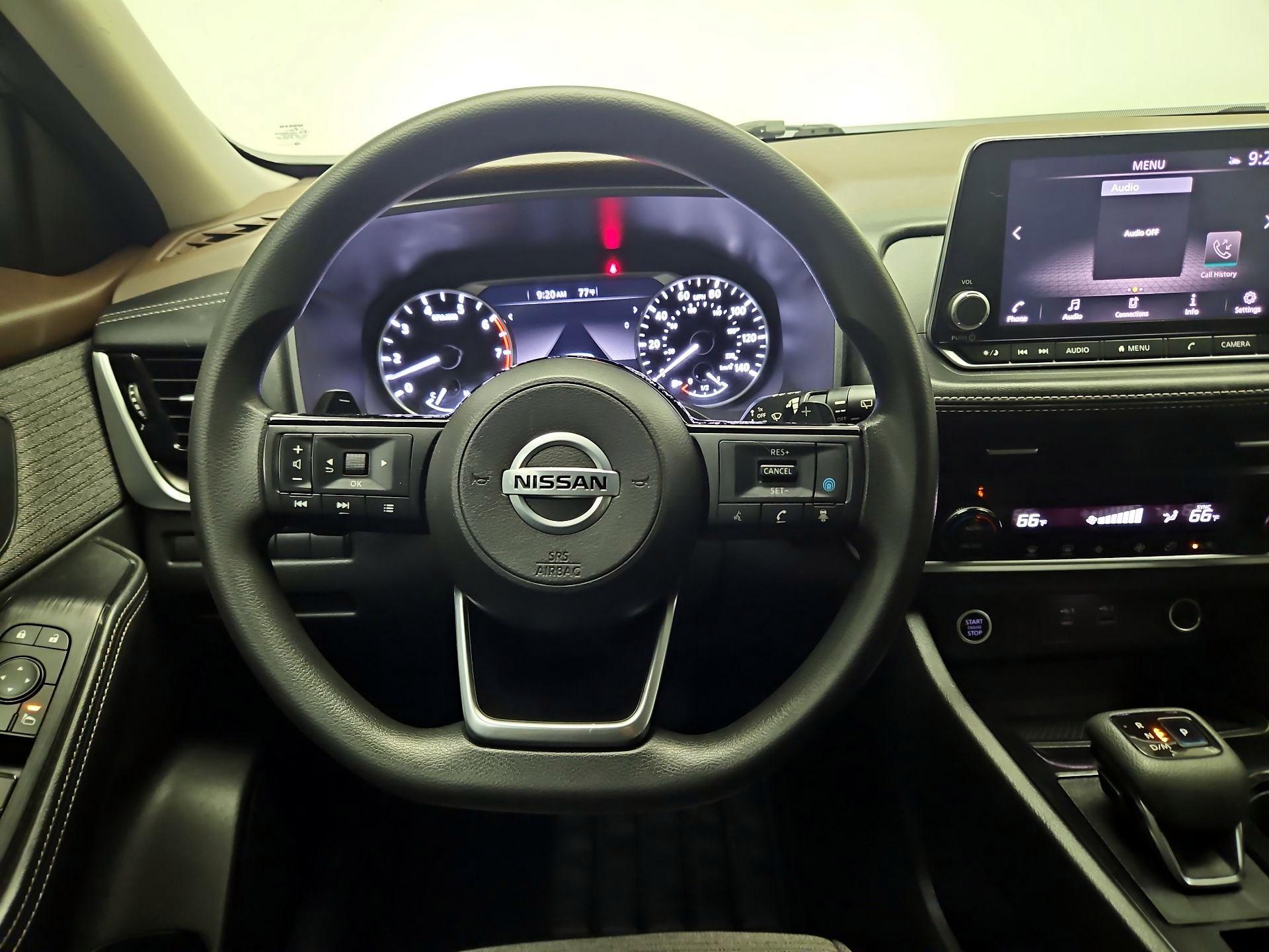 Thumbnail: 2021 Nissan Rogue - 10