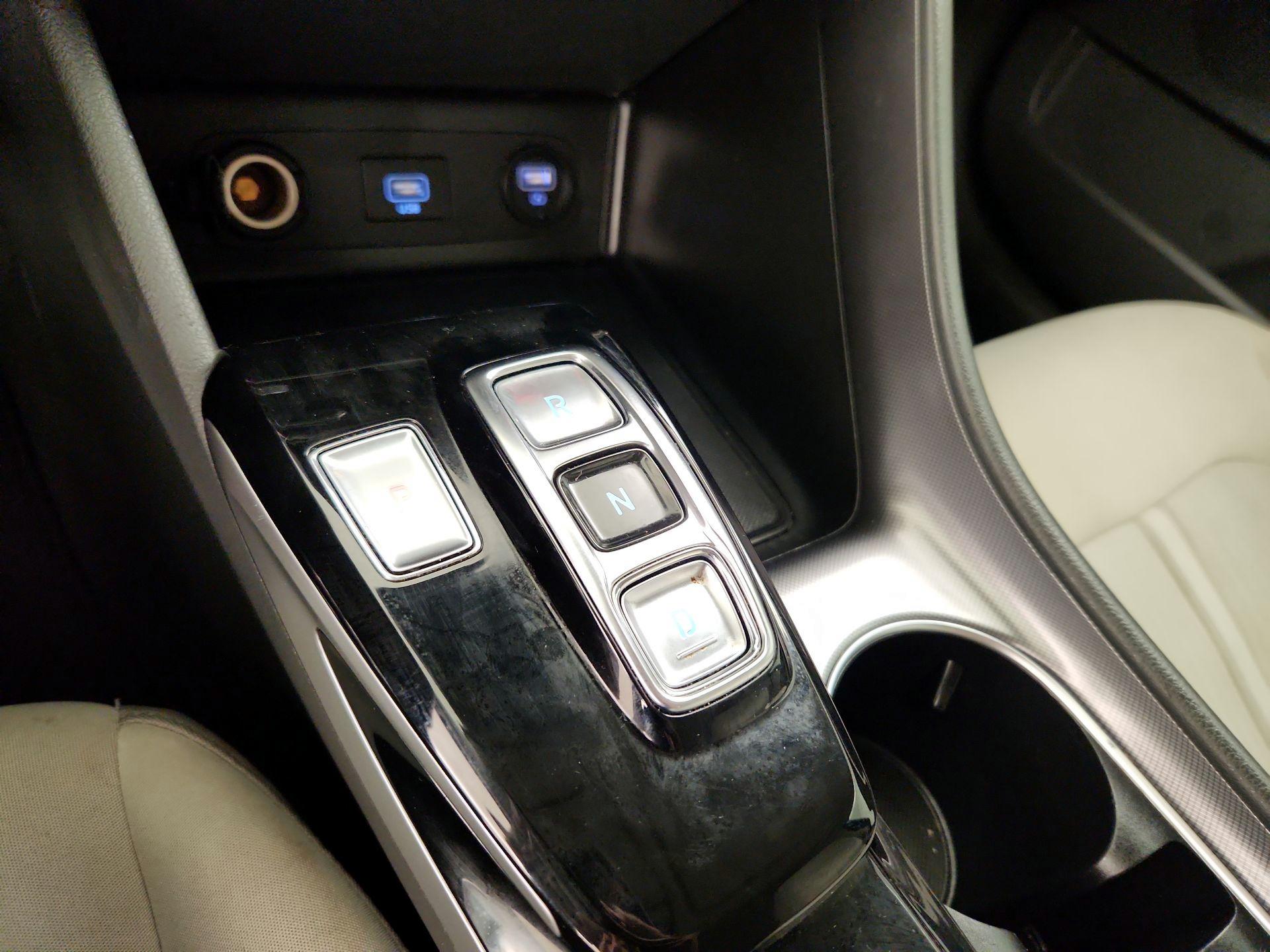 Thumbnail: 2022 Hyundai Sonata - 17