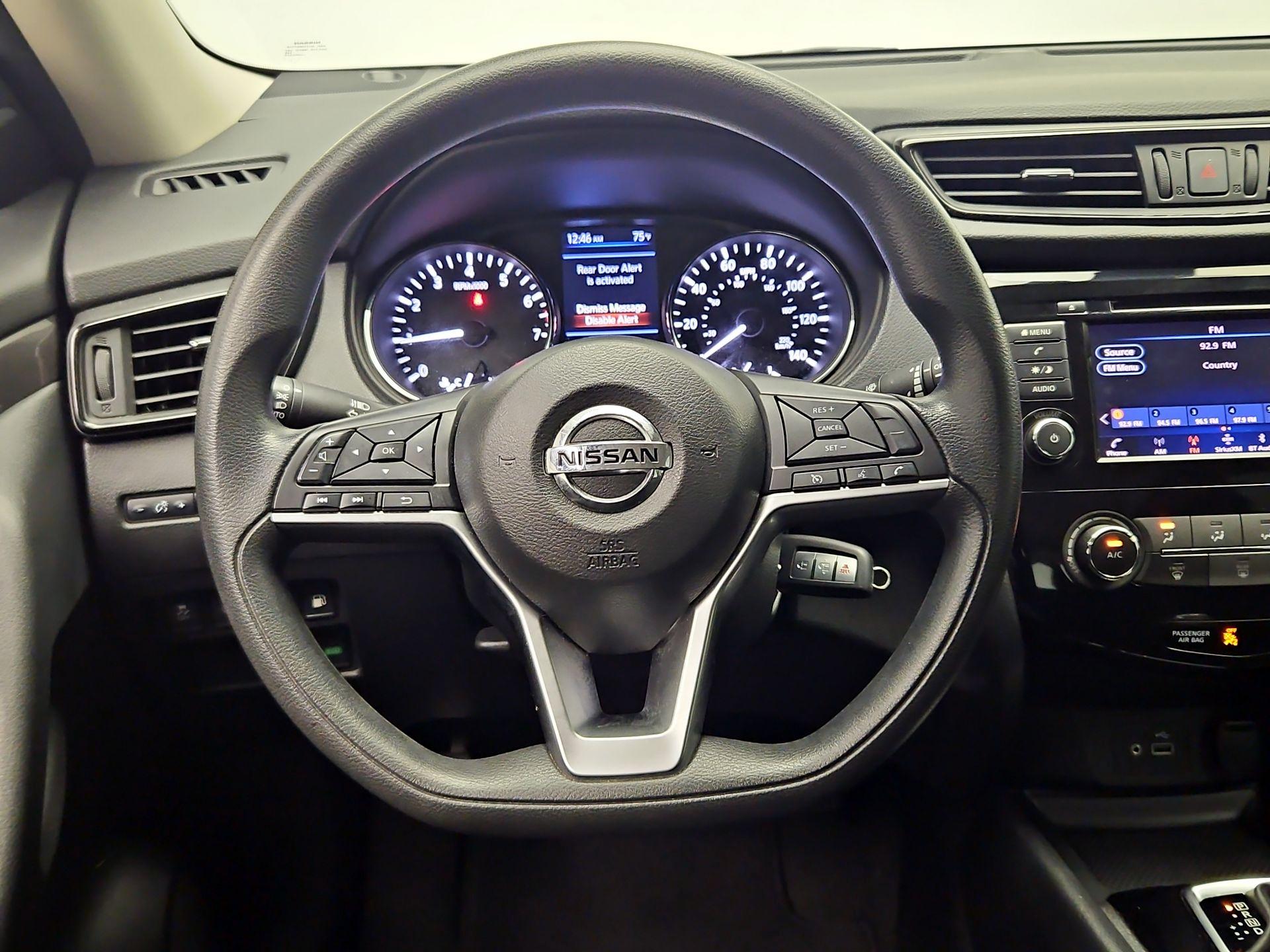 Thumbnail: 2020 Nissan Rogue - 10