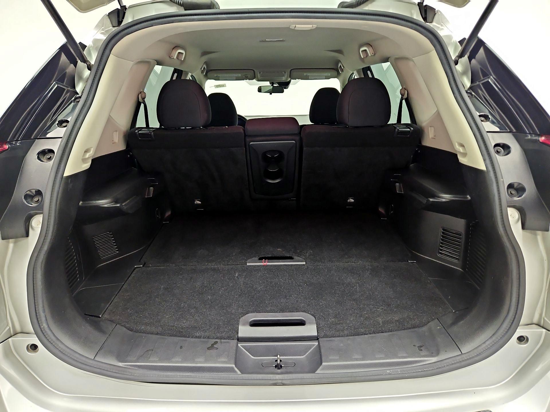 Thumbnail: 2020 Nissan Rogue - 20