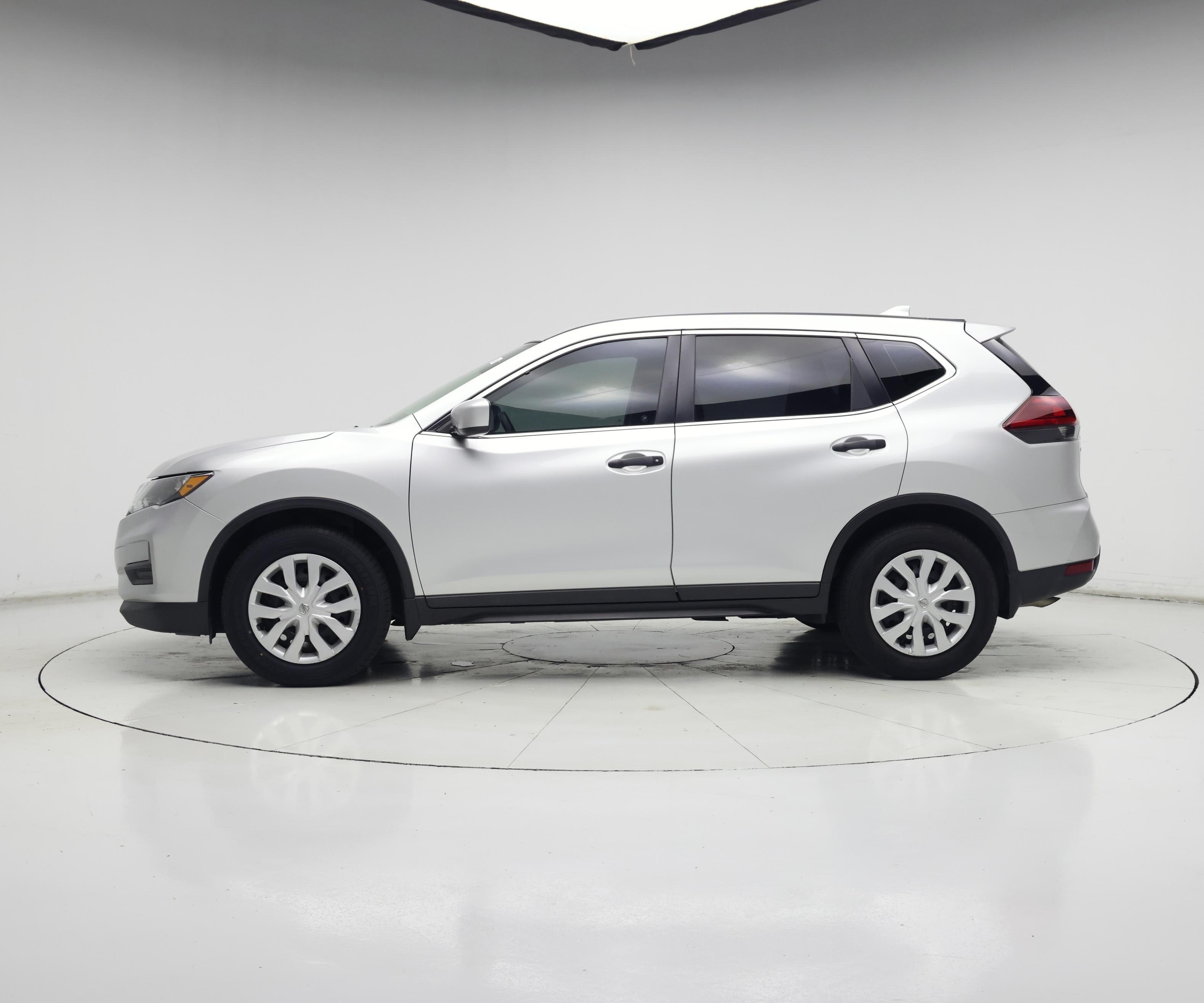 Thumbnail: 2020 Nissan Rogue - 3