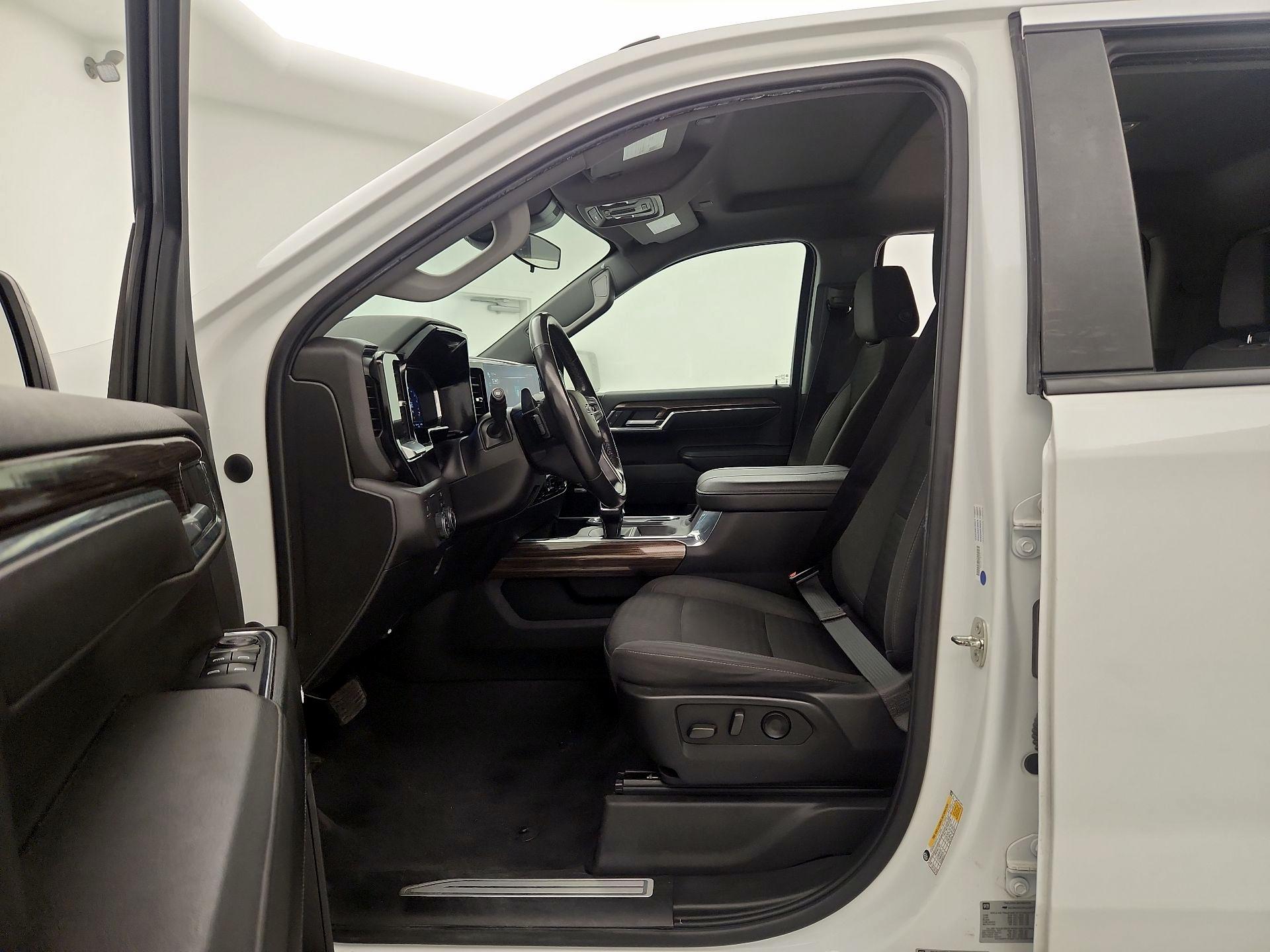 Thumbnail: 2023 Chevrolet Silverado 1500 - 11