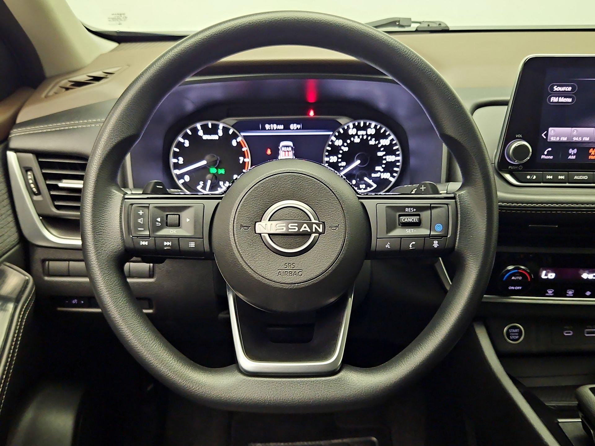 Thumbnail: 2023 Nissan Rogue - 10