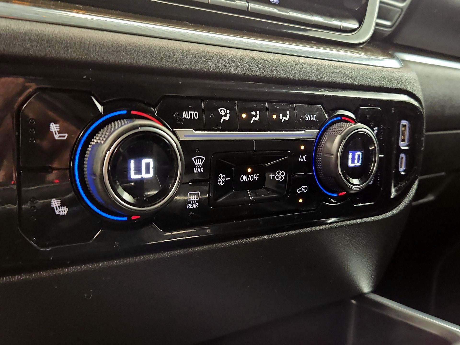 Thumbnail: 2023 Chevrolet Silverado 1500 - 17