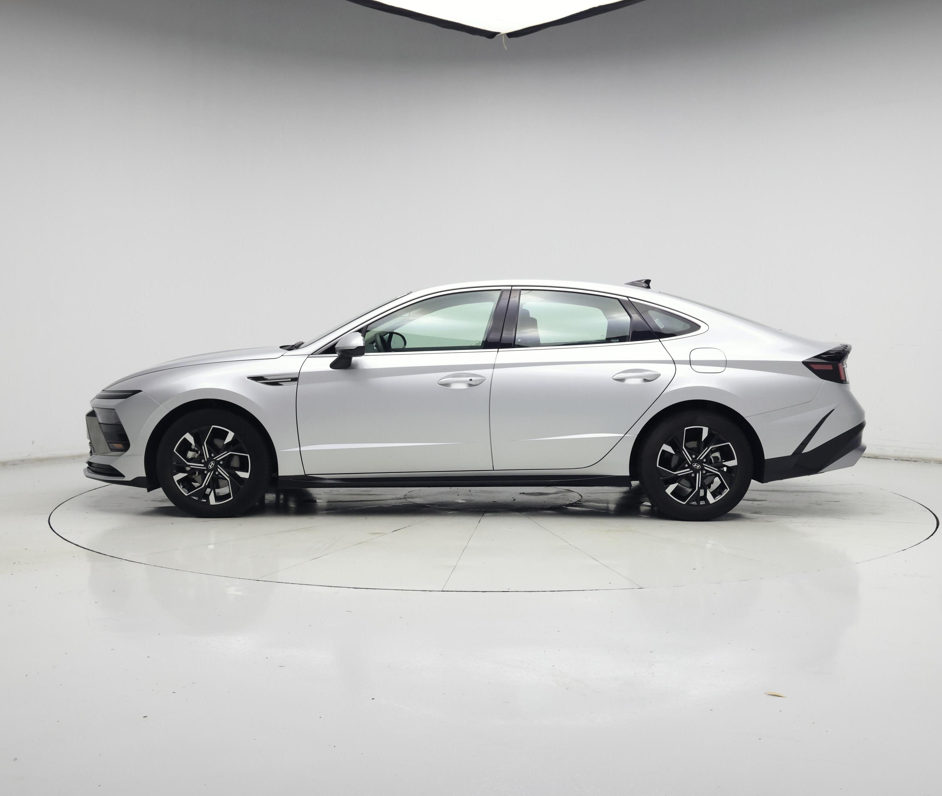 Thumbnail: 2025 Hyundai Sonata - 3