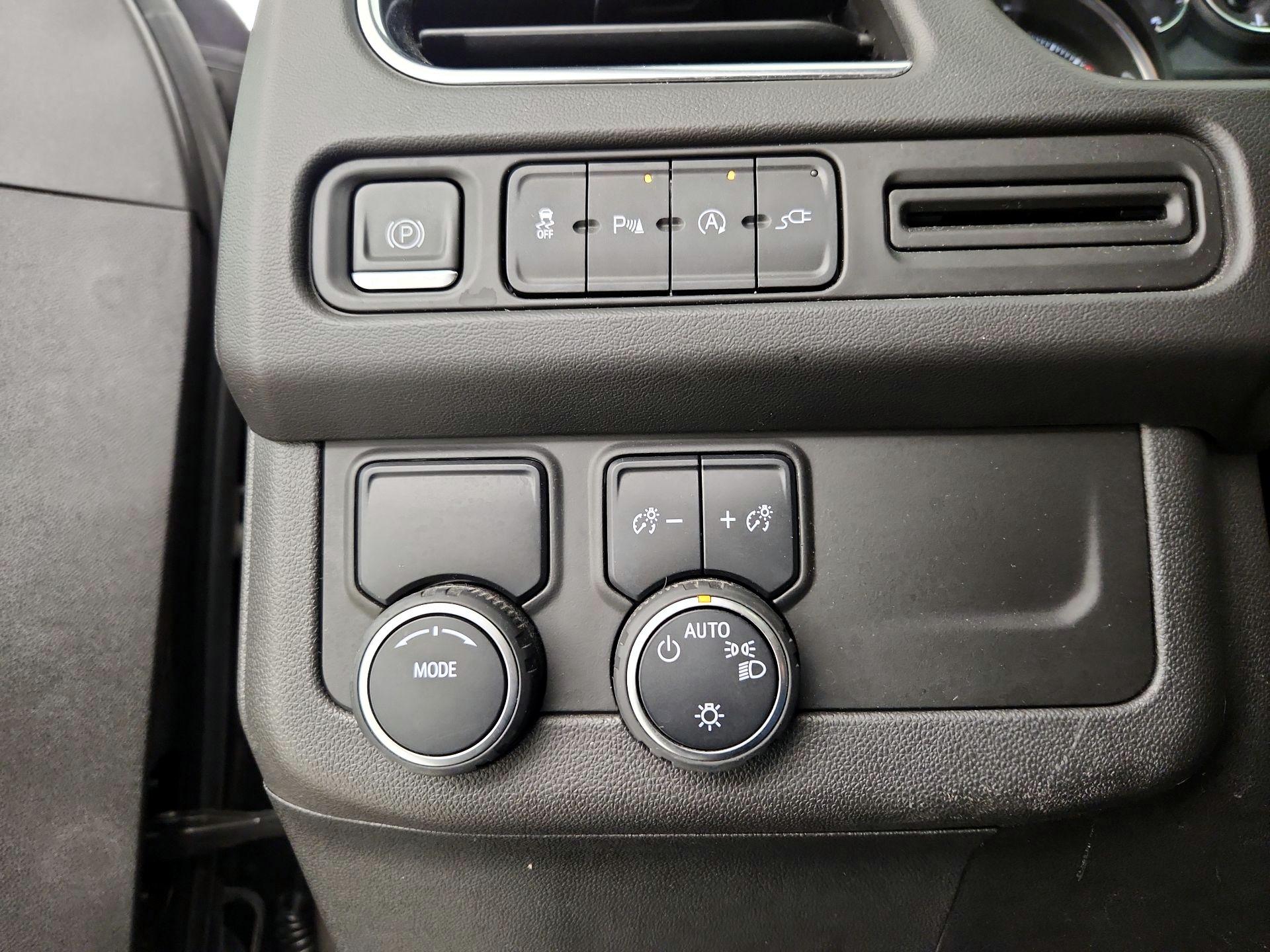 Thumbnail: 2021 Chevrolet Suburban - 13