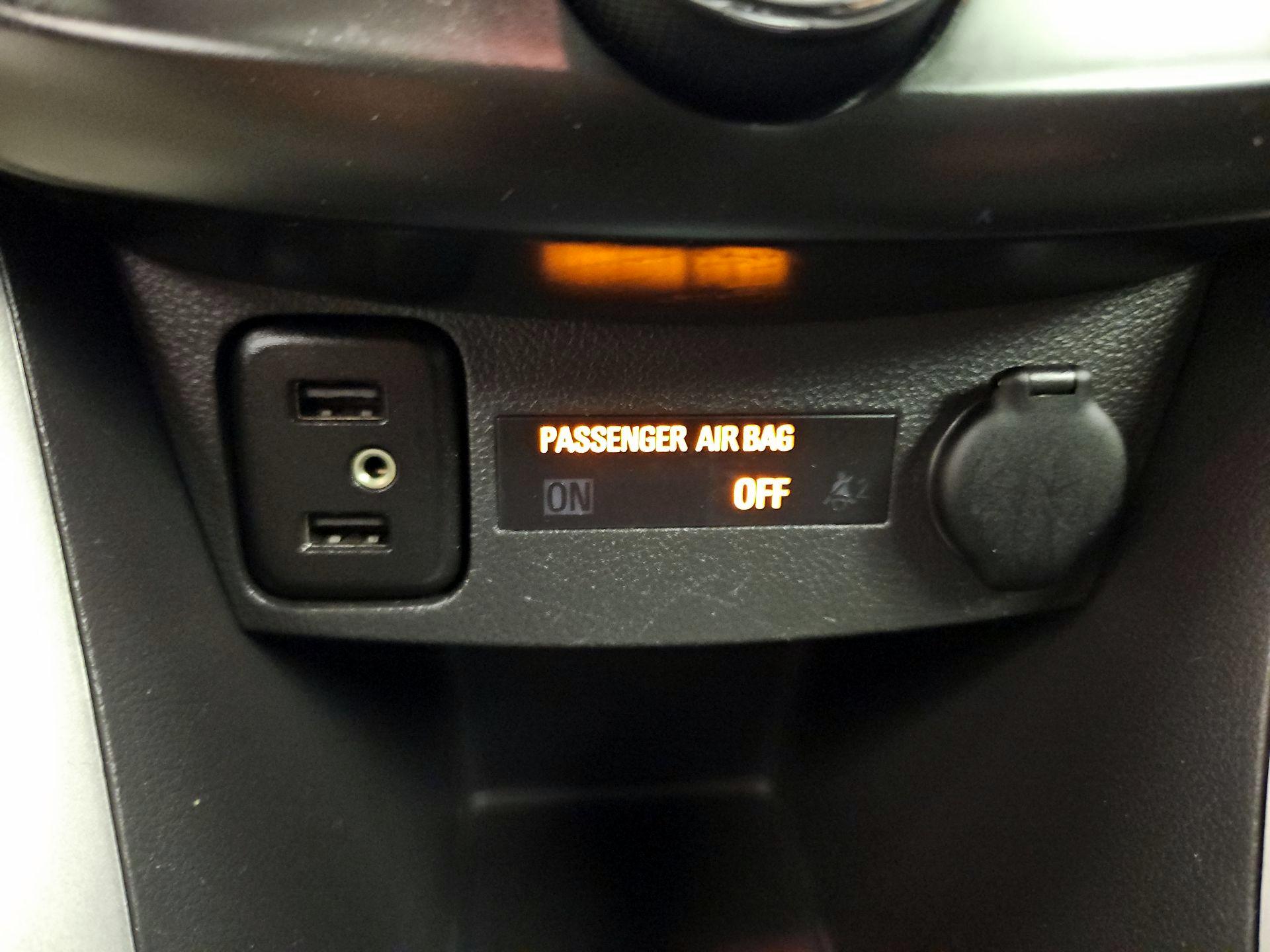 Thumbnail: 2021 Chevrolet Trax - 18