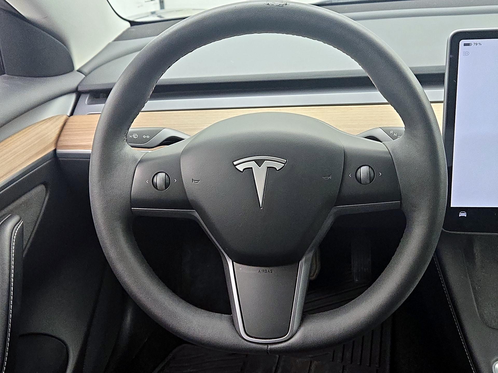 Thumbnail: 2023 Tesla Model 3 - 10