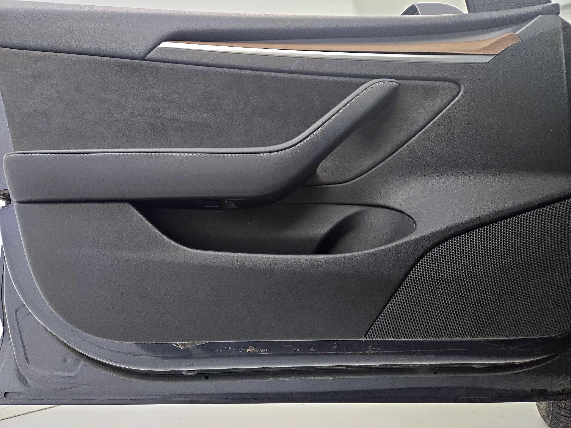 Thumbnail: 2023 Tesla Model 3 - 12
