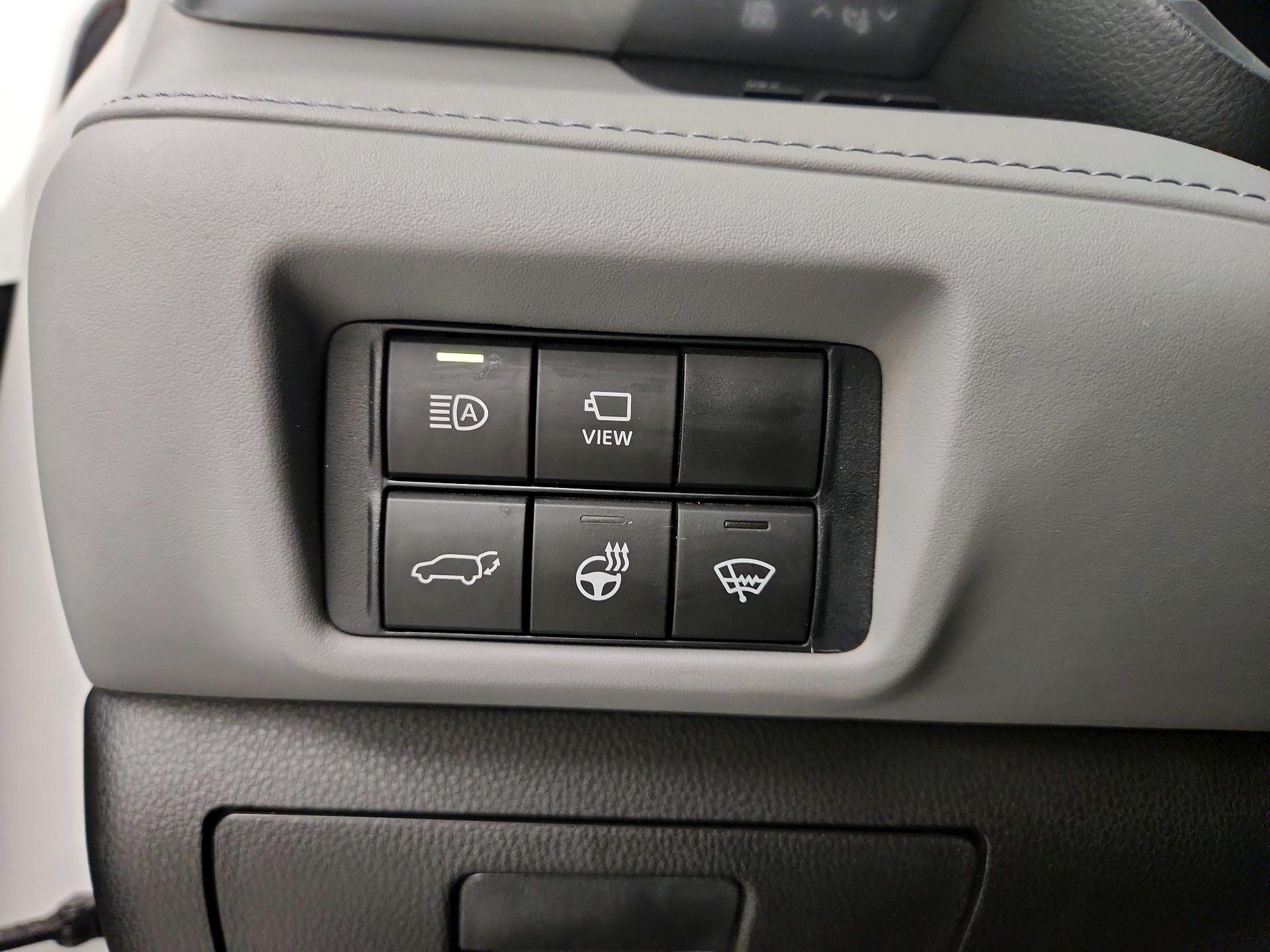 Thumbnail: 2021 Toyota Highlander - 13