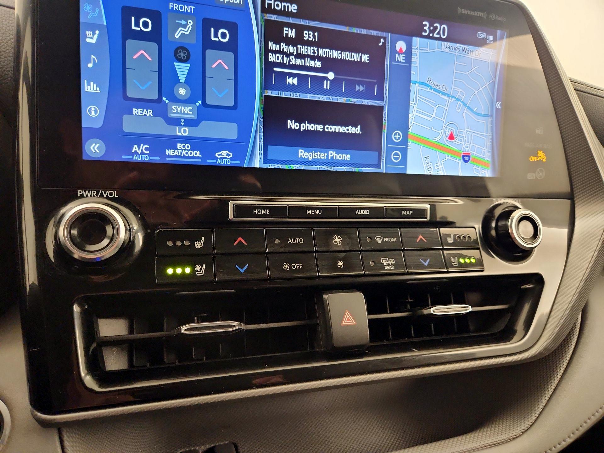 Thumbnail: 2021 Toyota Highlander - 17