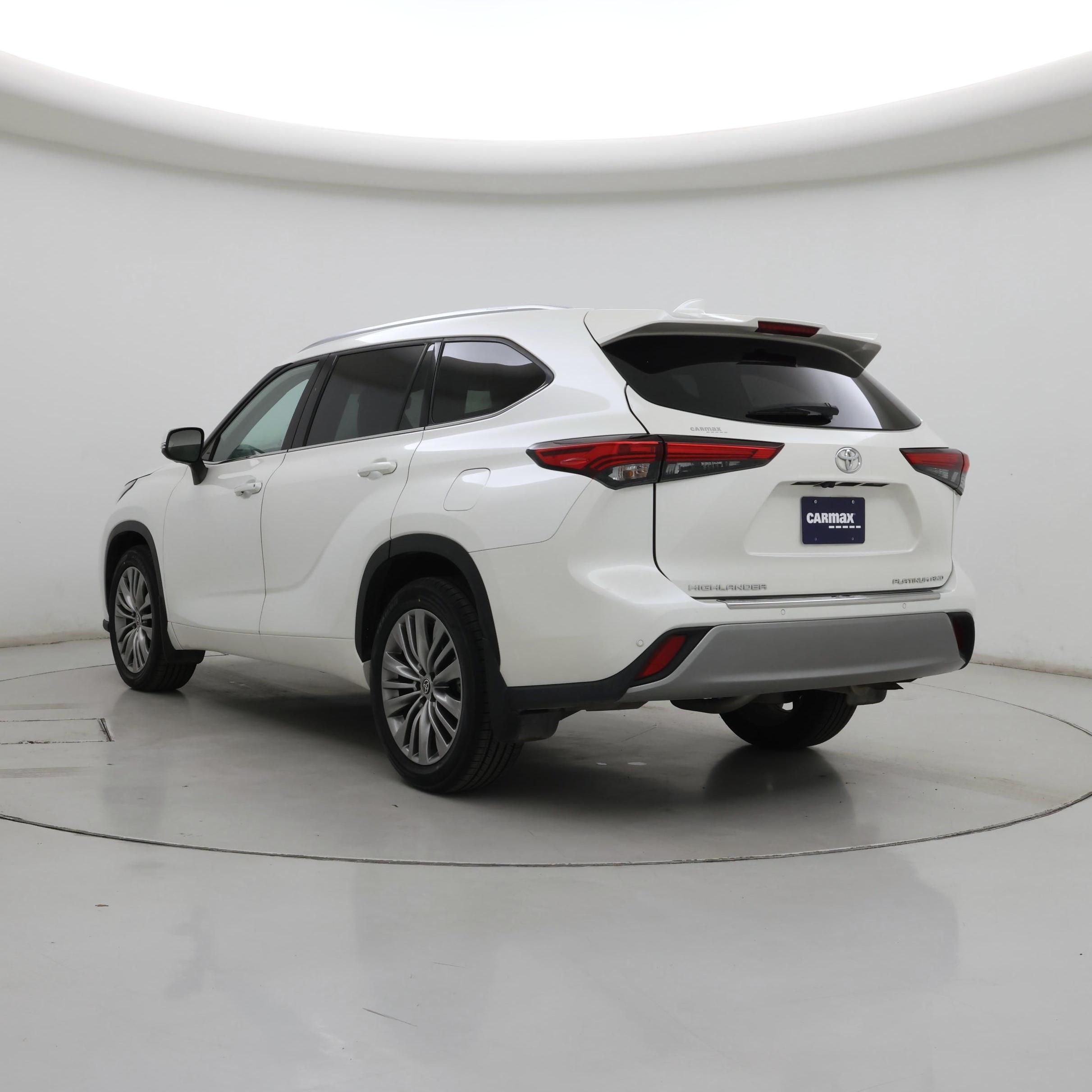 Thumbnail: 2021 Toyota Highlander - 2