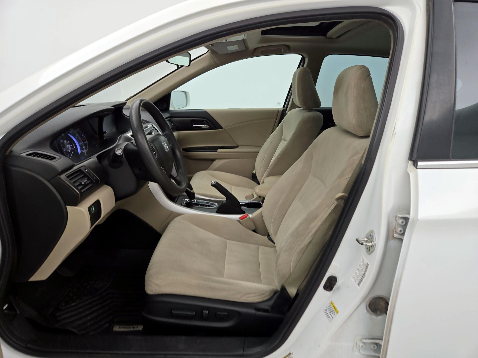 Thumbnail: 2015 Honda Accord - 11
