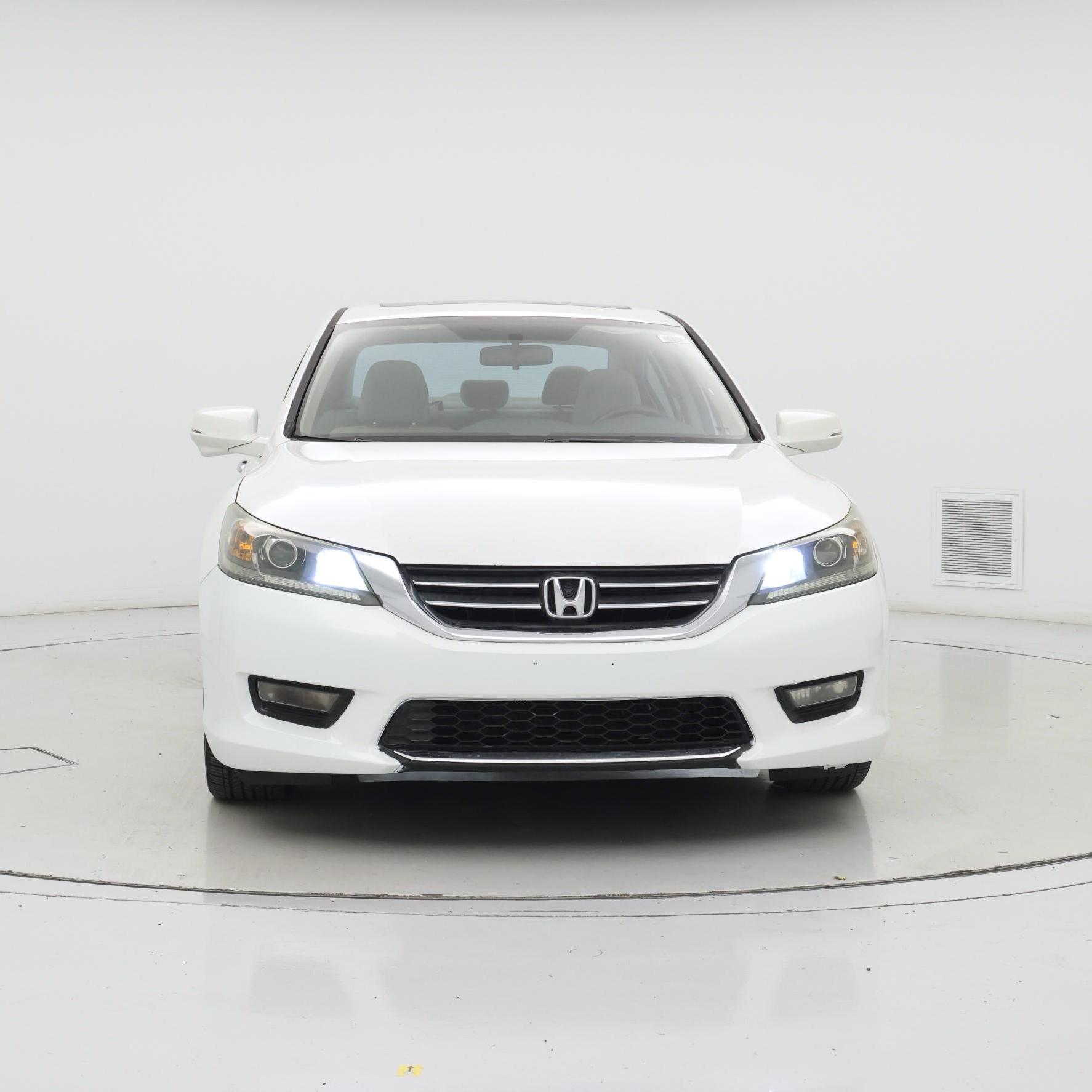 Thumbnail: 2015 Honda Accord - 5