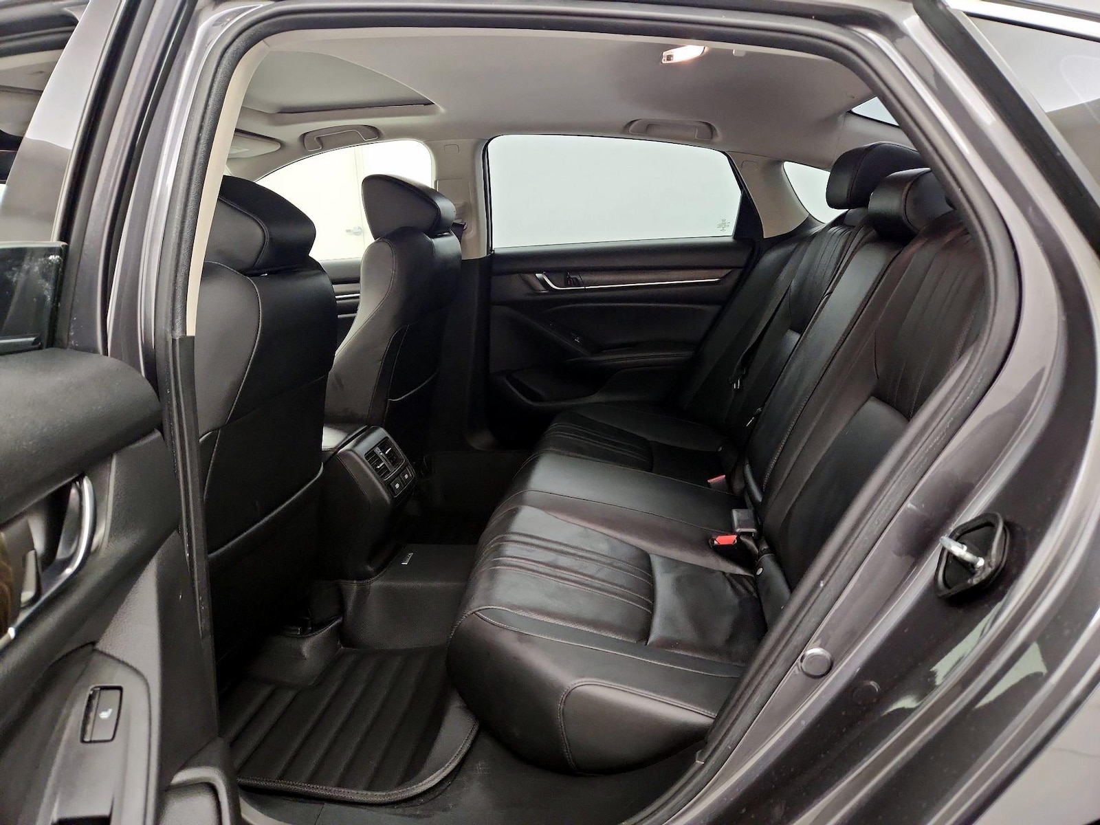 2022 Honda Accord Touring - Photo 21