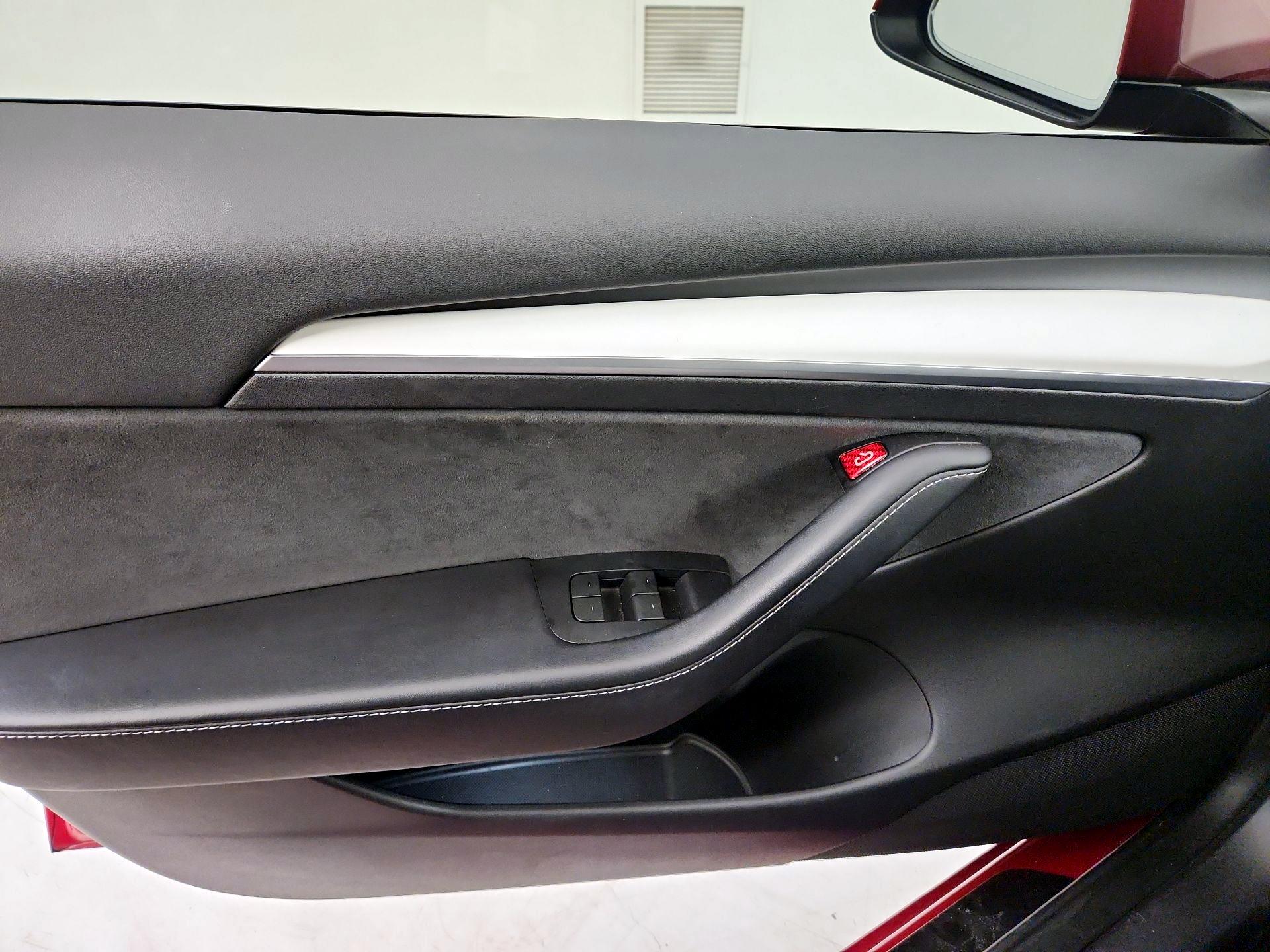 Thumbnail: 2023 Tesla Model 3 - 12