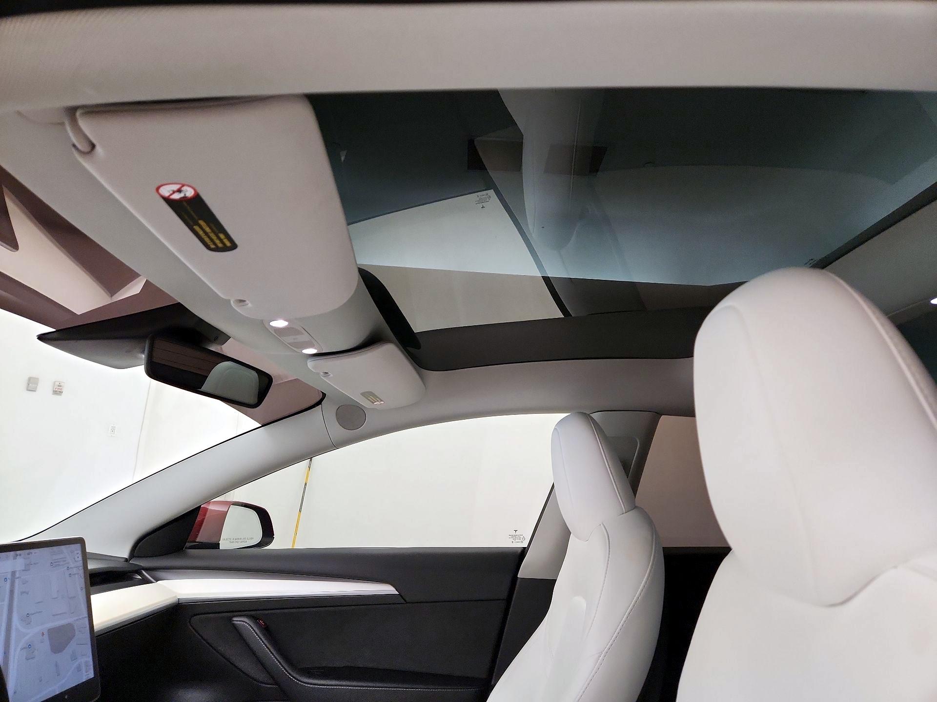 Thumbnail: 2023 Tesla Model 3 - 18