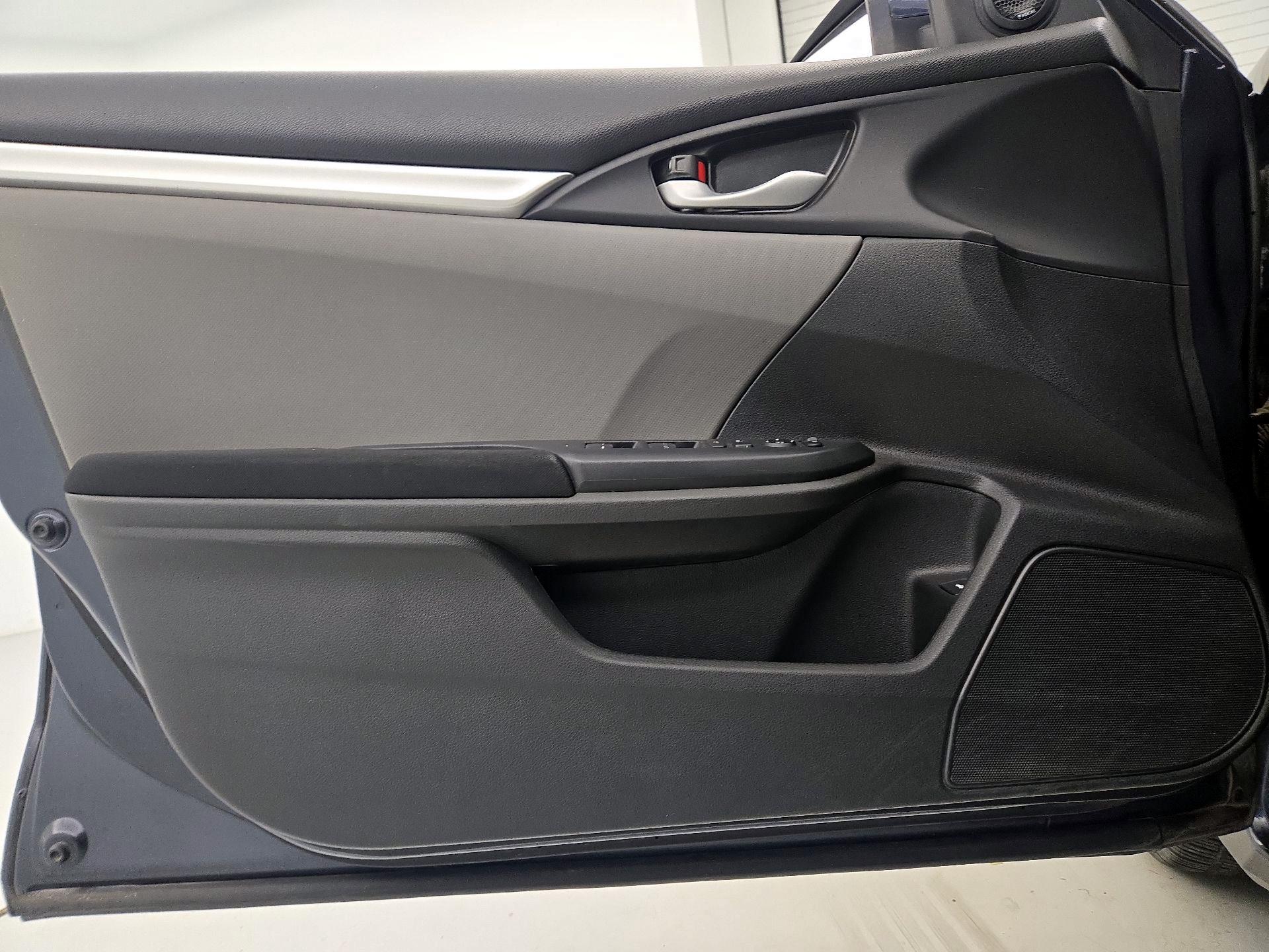 Thumbnail: 2018 Honda Civic - 10