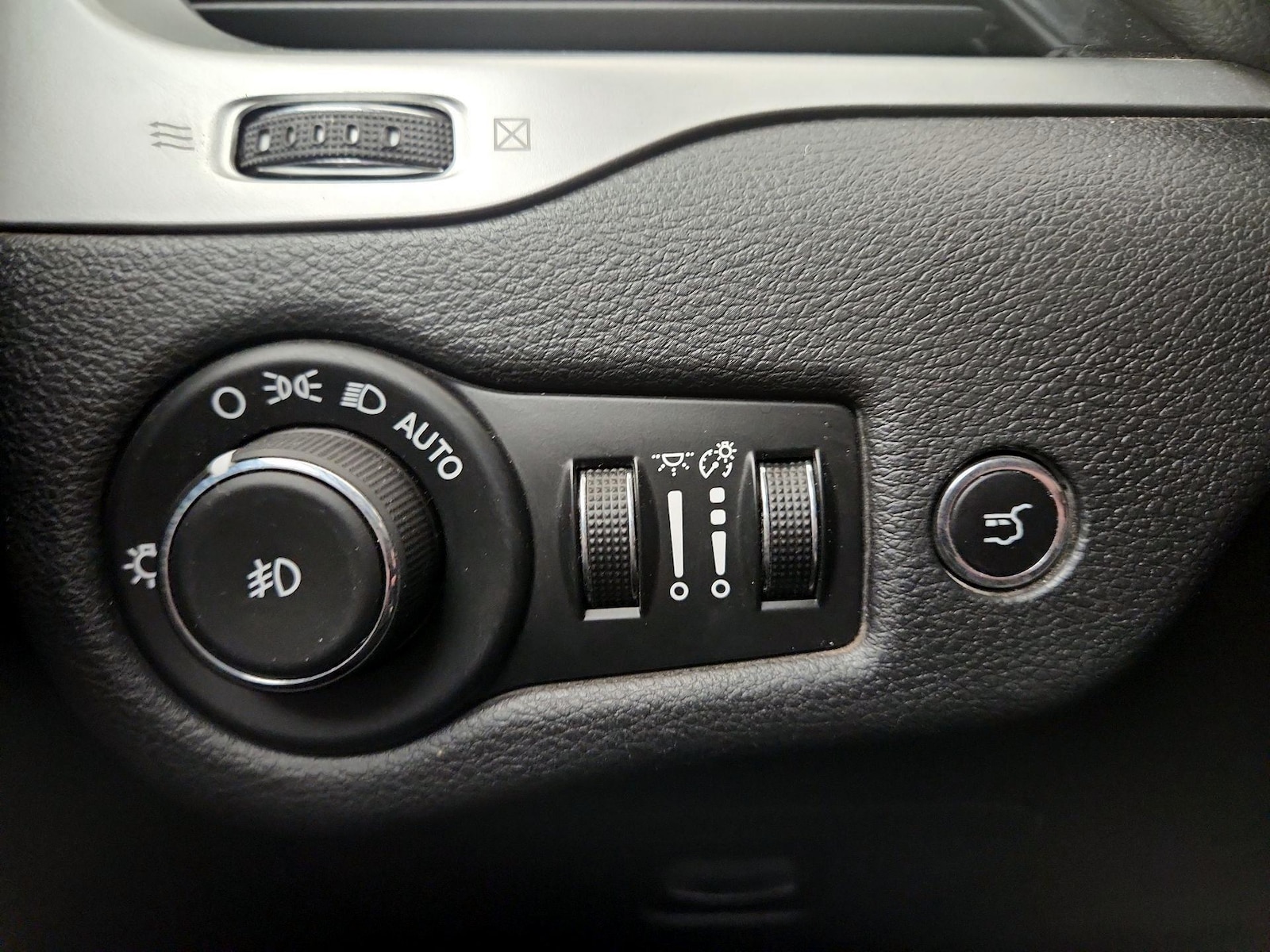 2015 Jeep Cherokee Limited - Photo 14