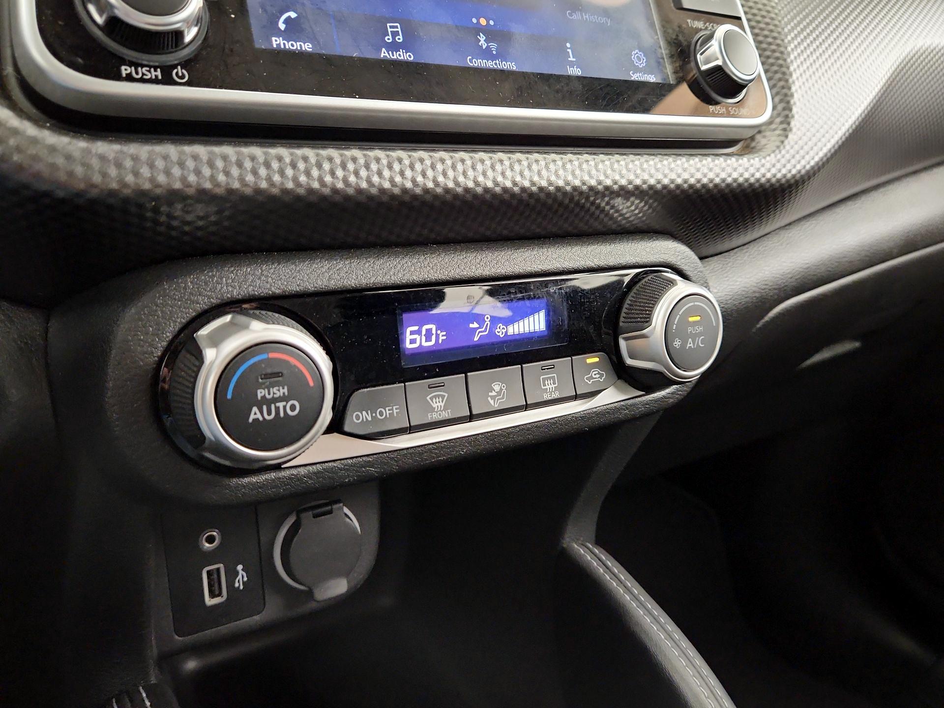 Thumbnail: 2020 Nissan Kicks - 15