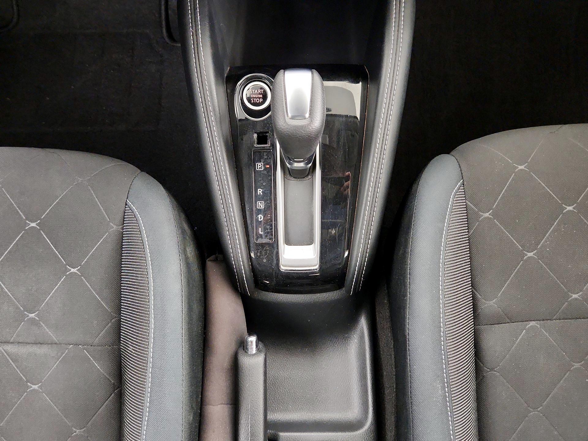 Thumbnail: 2020 Nissan Kicks - 16