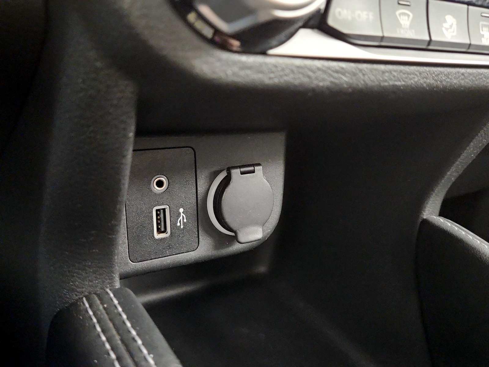 2020 Nissan Kicks SV - Photo 18
