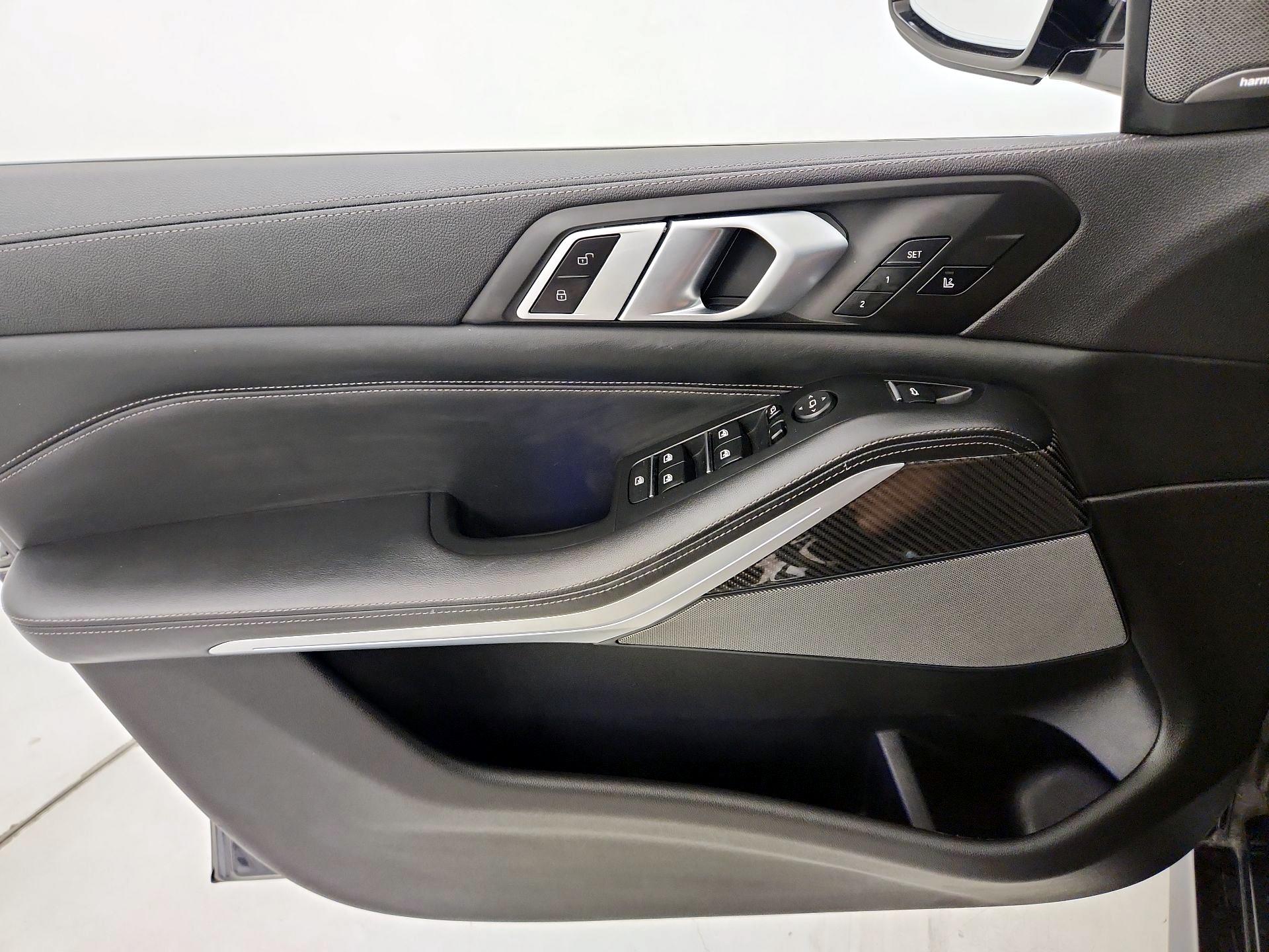 Thumbnail: 2021 BMW X5 - 12