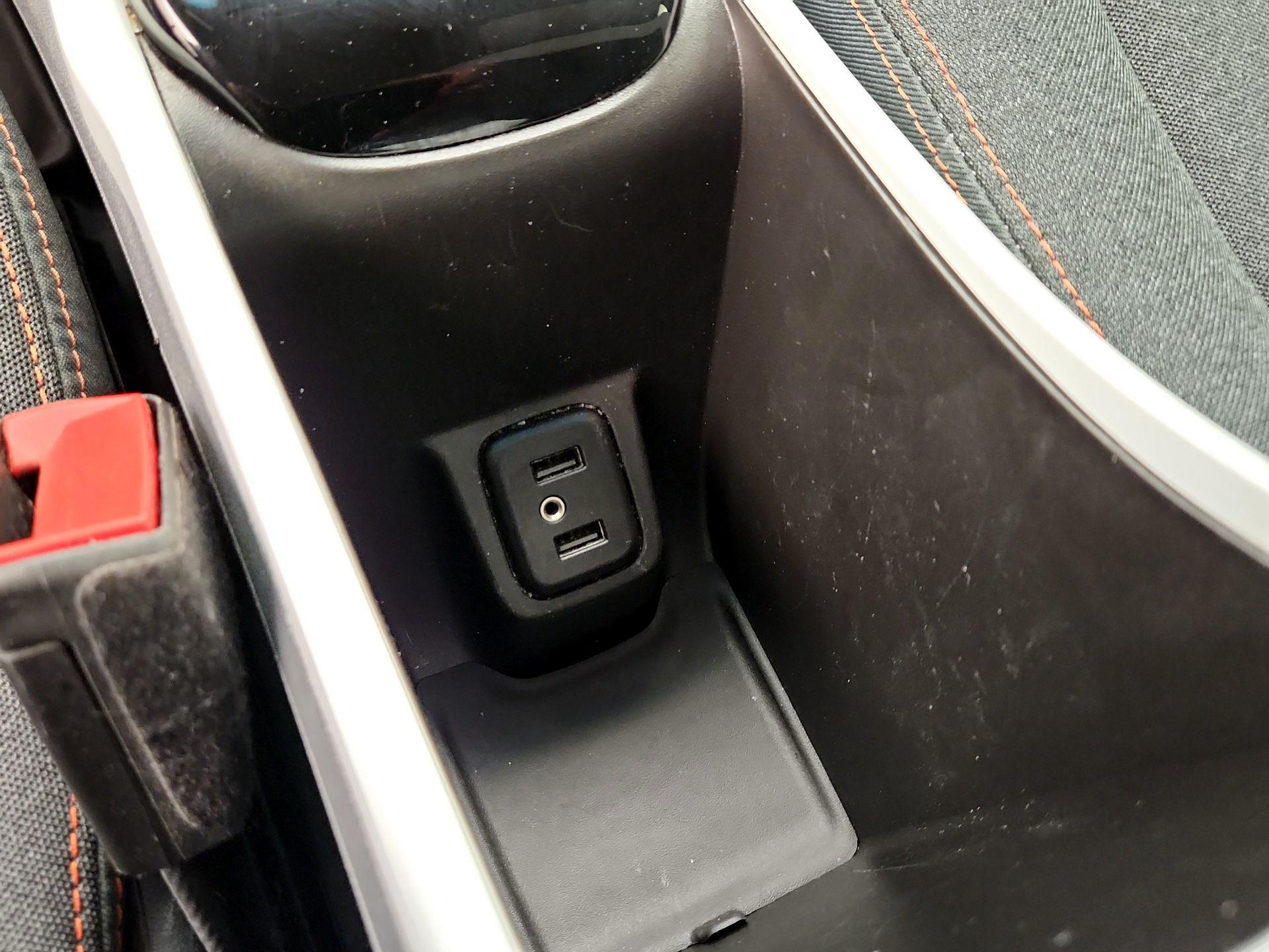 Thumbnail: 2021 Chevrolet Bolt EV - 18