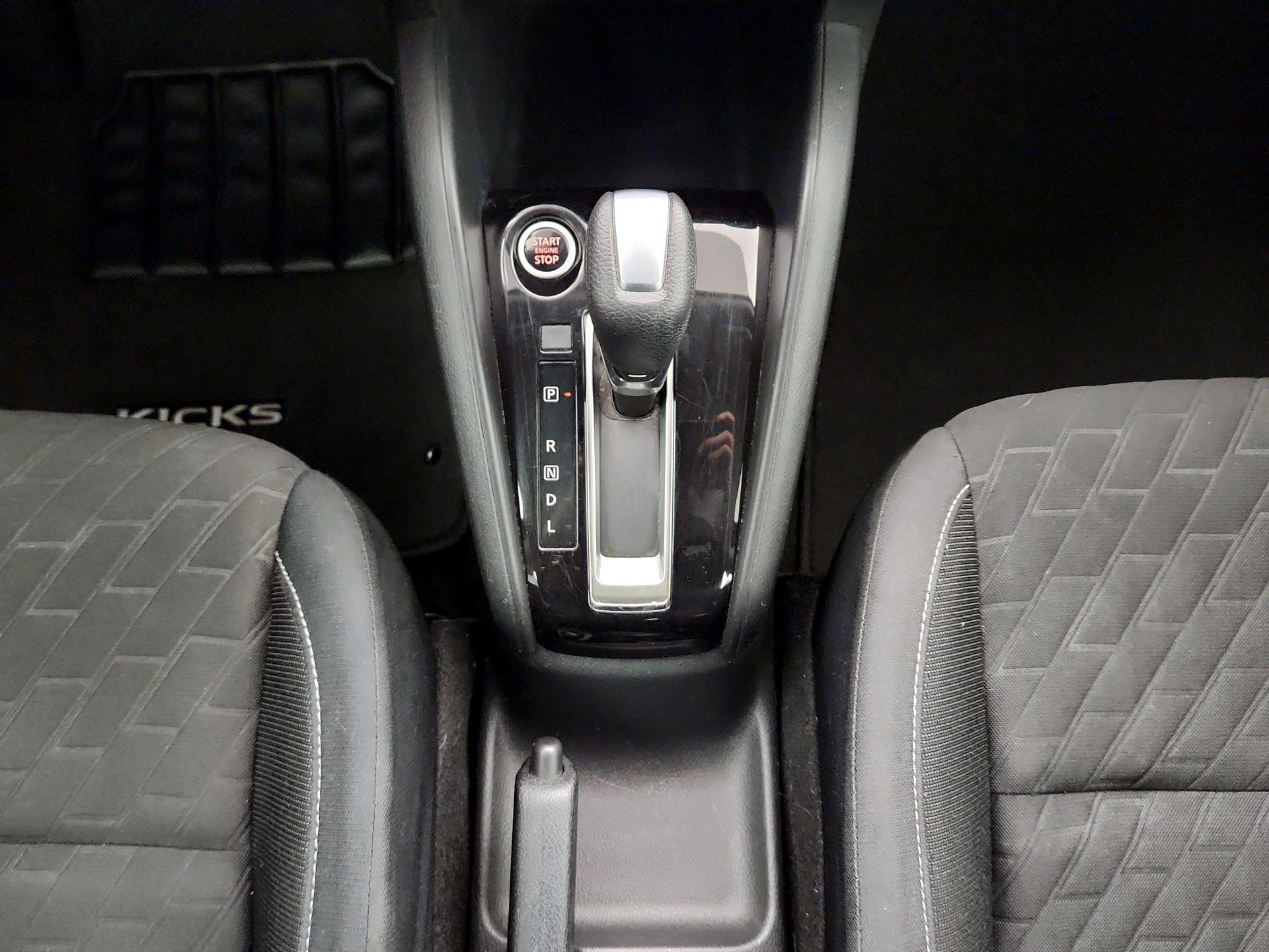 Thumbnail: 2021 Nissan Kicks - 17