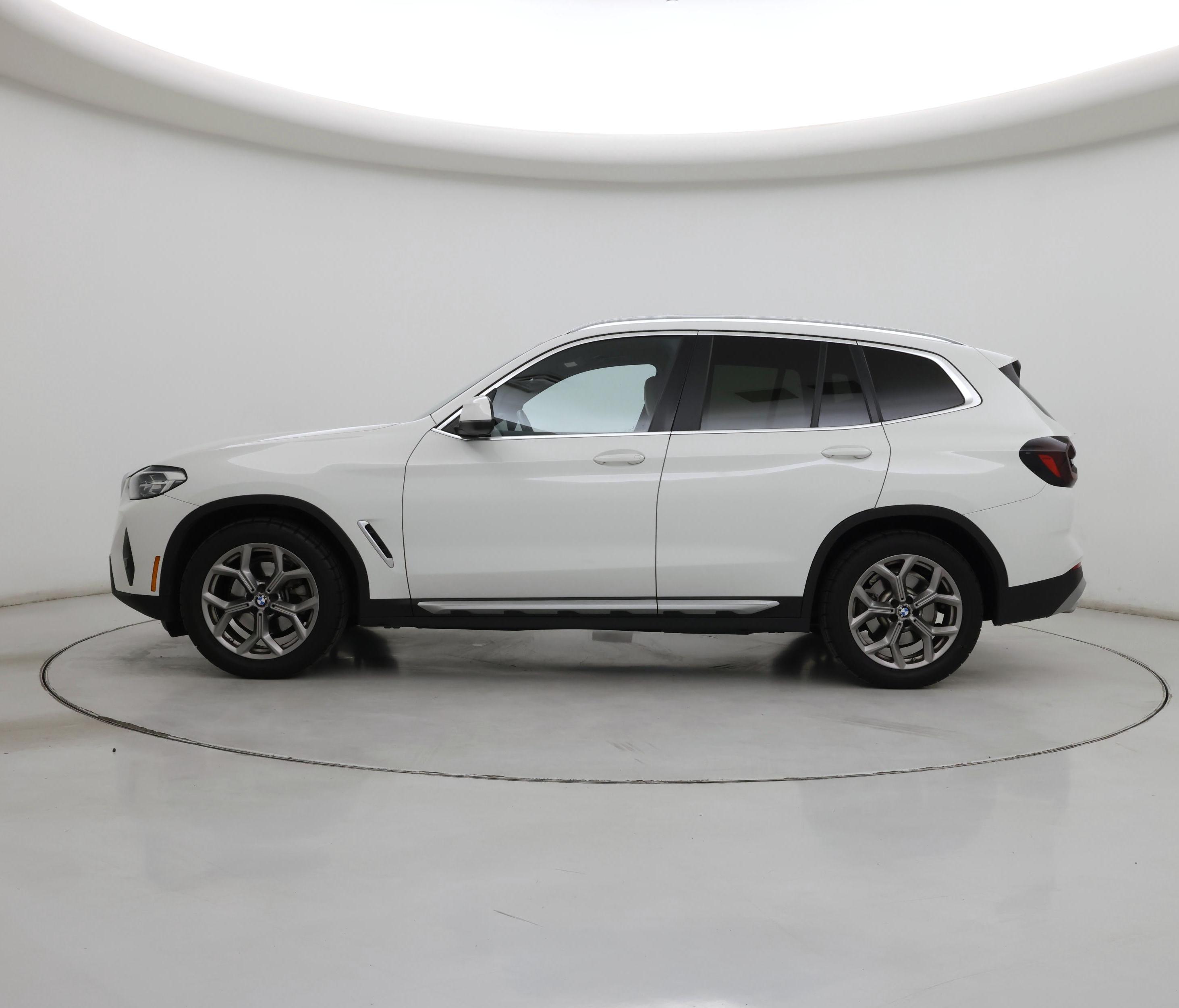 Thumbnail: 2022 BMW X3 - 3