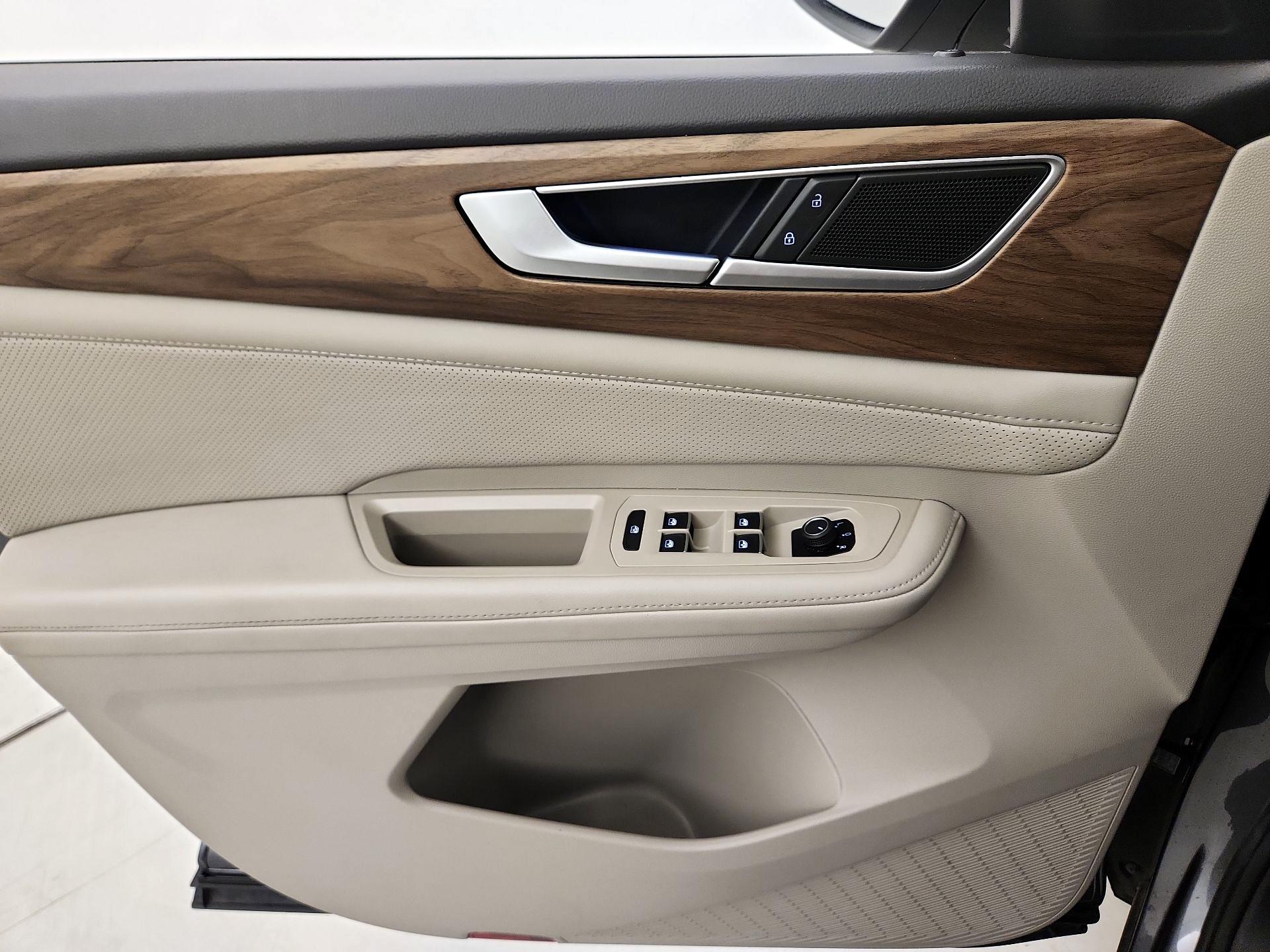 Thumbnail: 2024 Volkswagen Atlas - 12